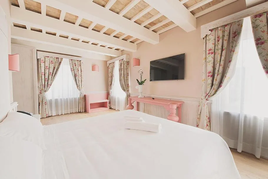 Bed in Officina del Sole