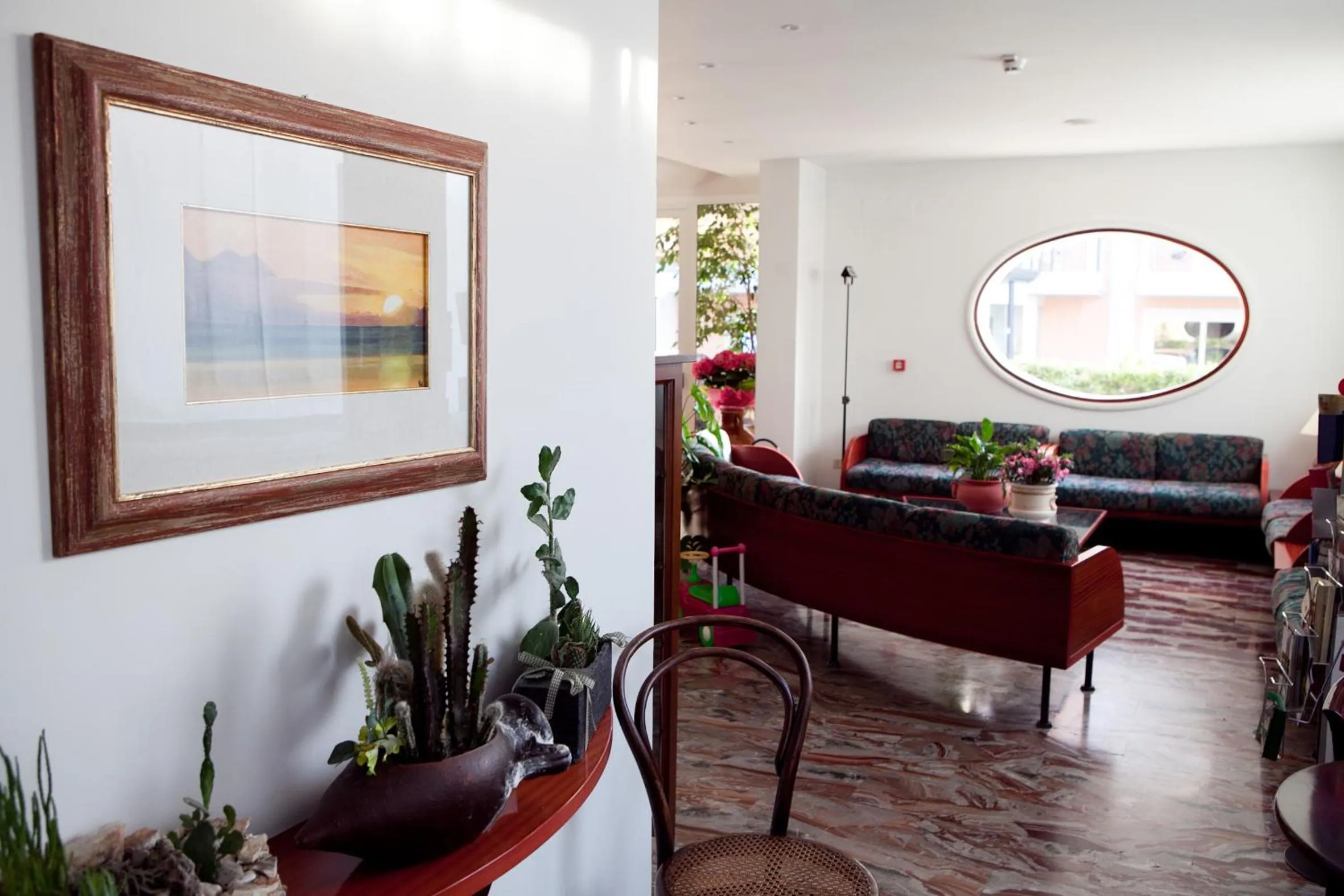 Communal lounge/ TV room in Hotel Gabbiano