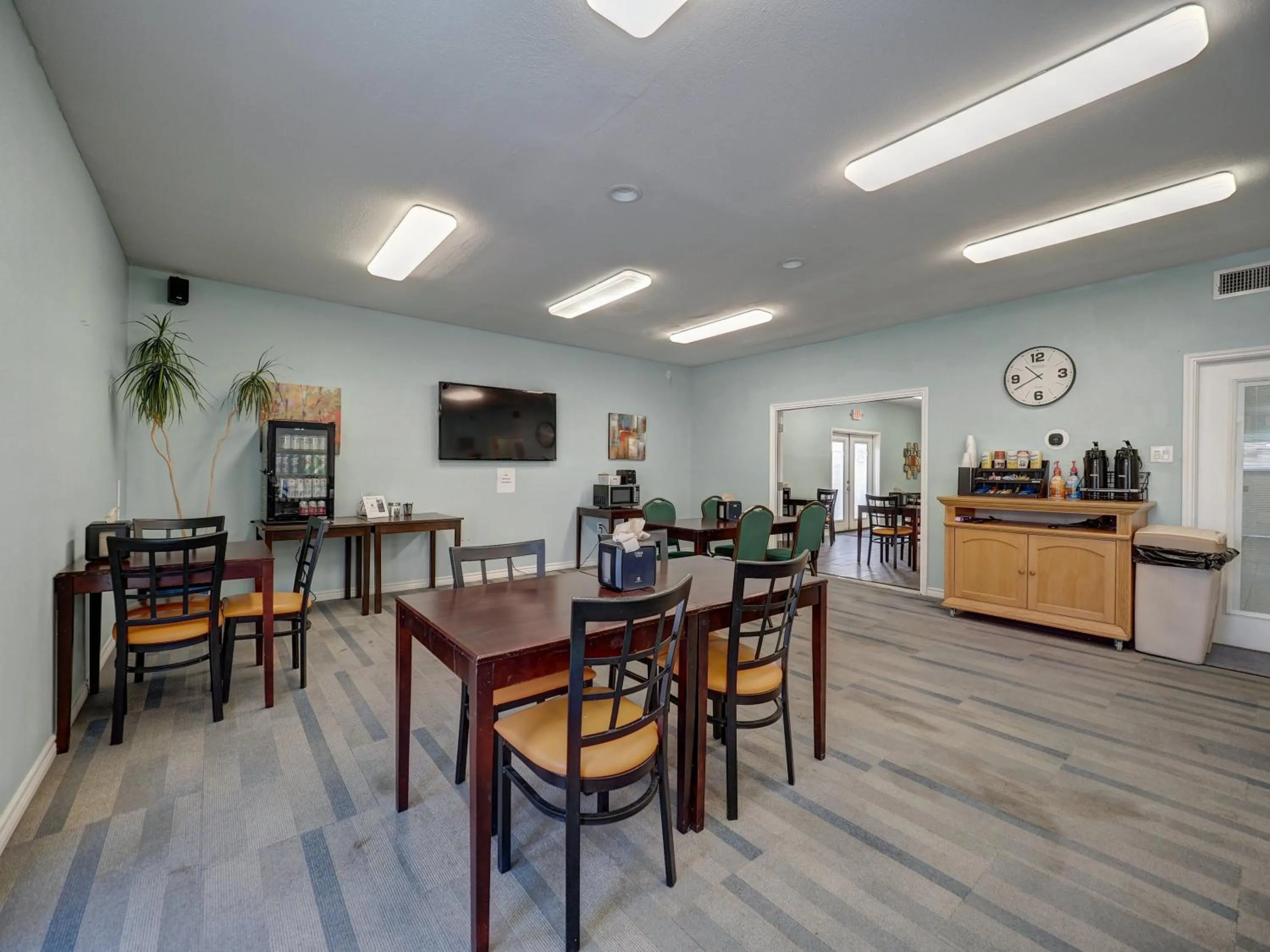 Seating area in Alister Square Inn
