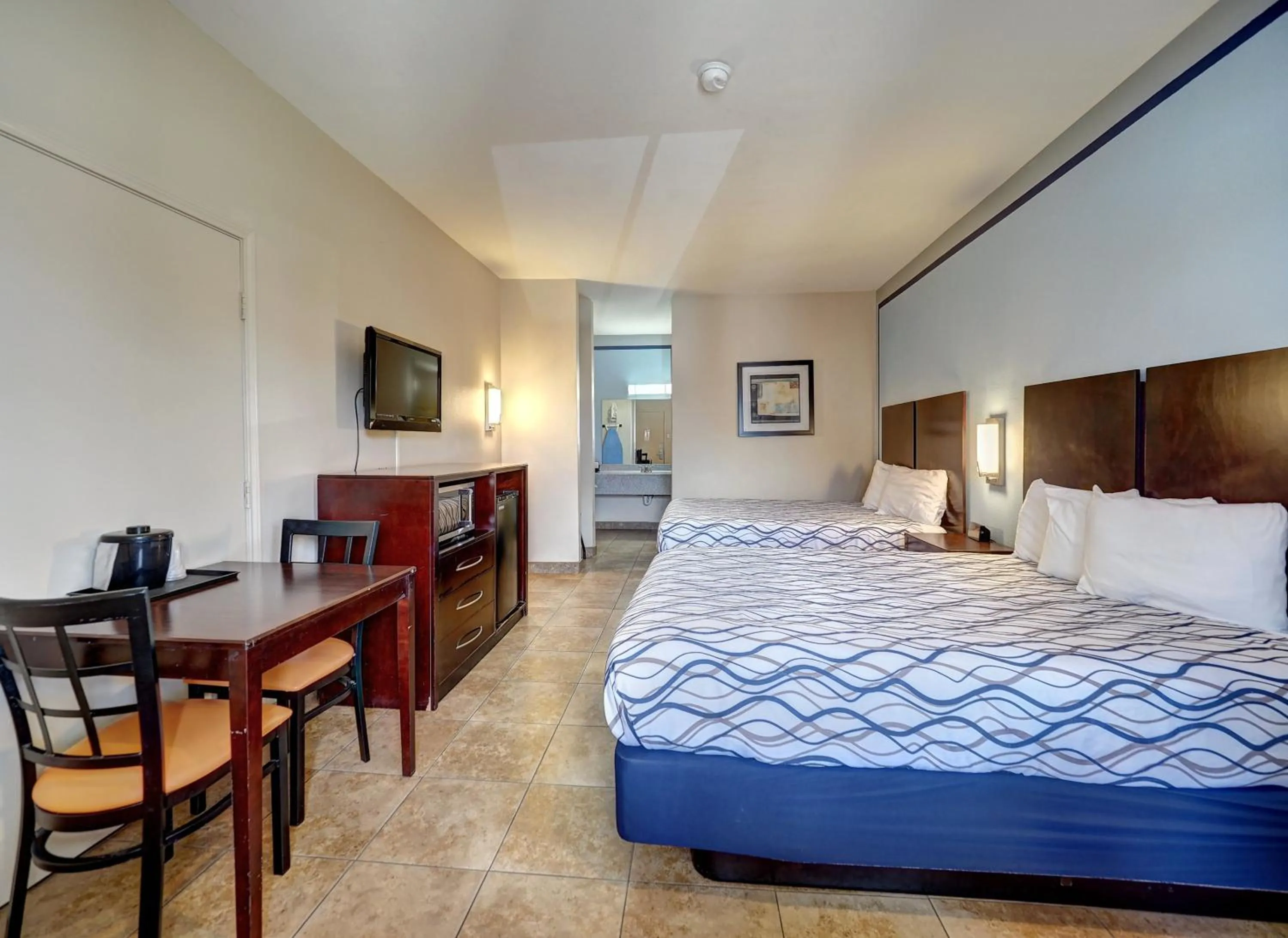 Bed in Alister Square Inn