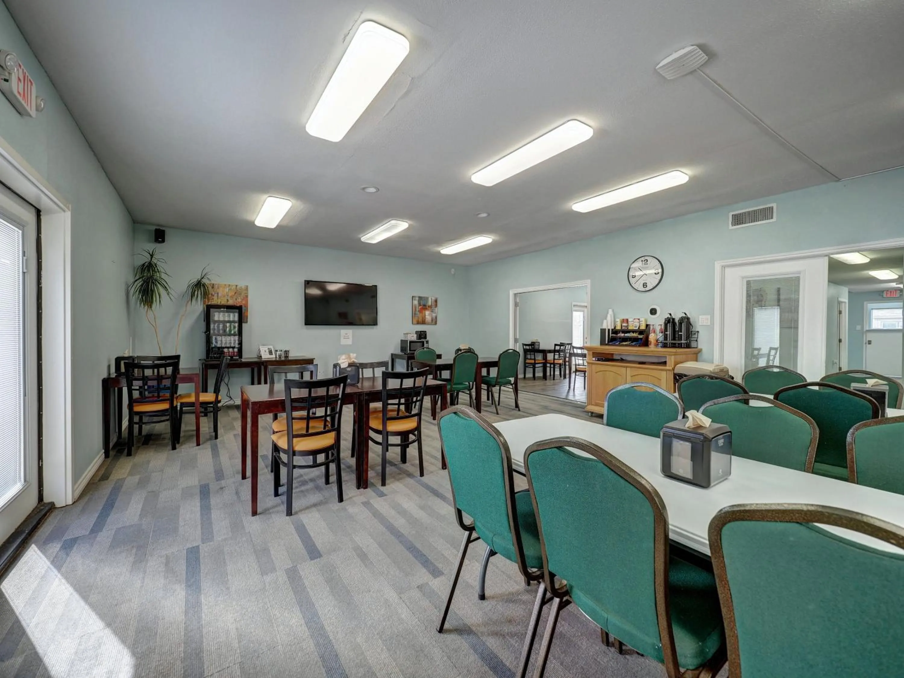Seating area in Alister Square Inn