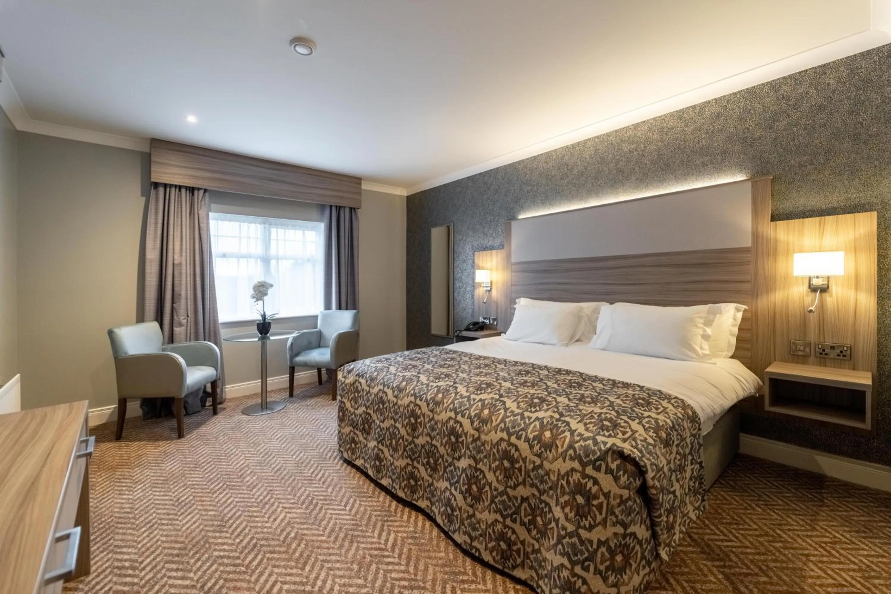 Bedroom, Bed in Dunsilly Hotel