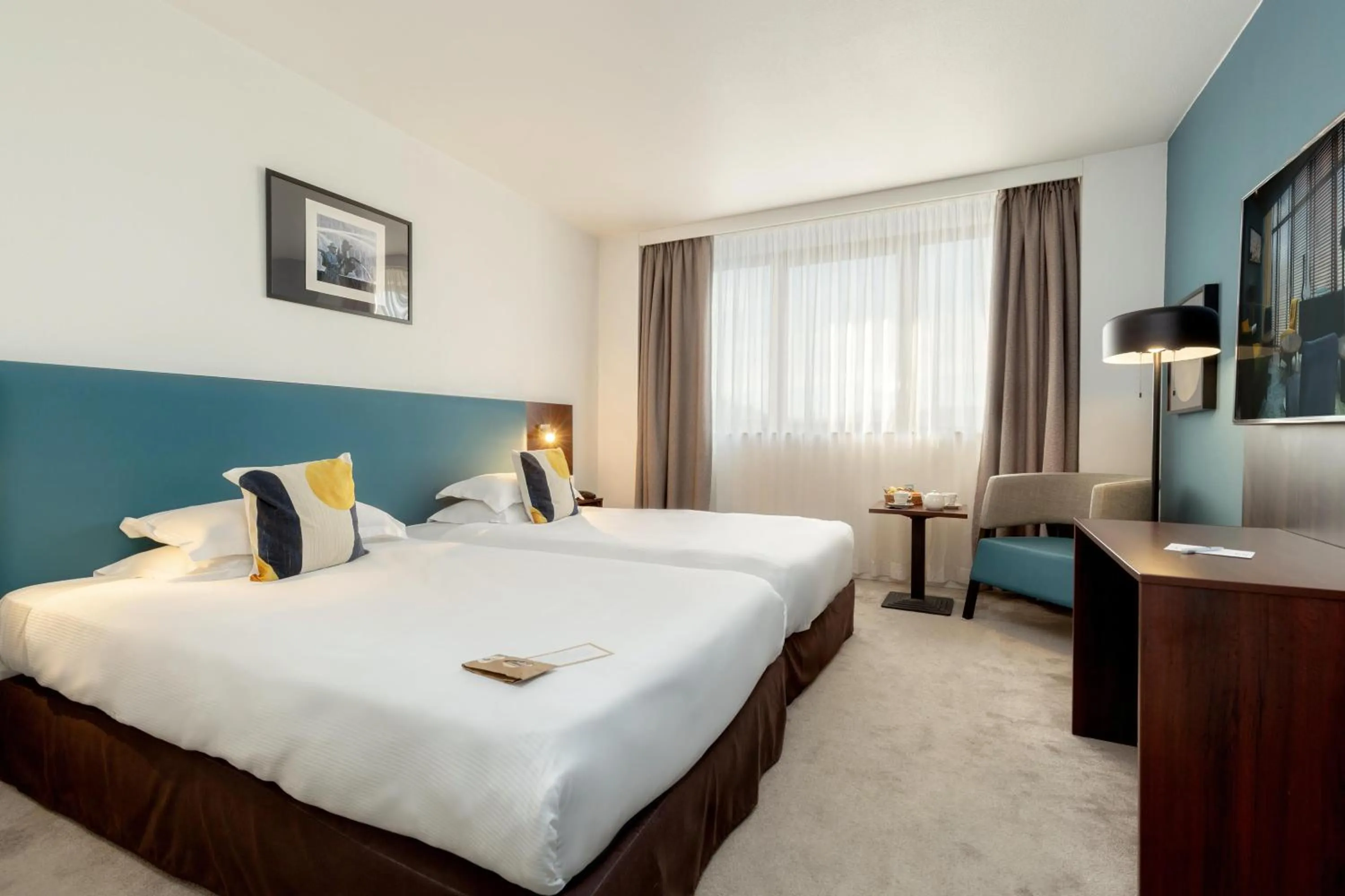 Bedroom, Bed in Best Western Hotel le Galice Aix-en-Provence