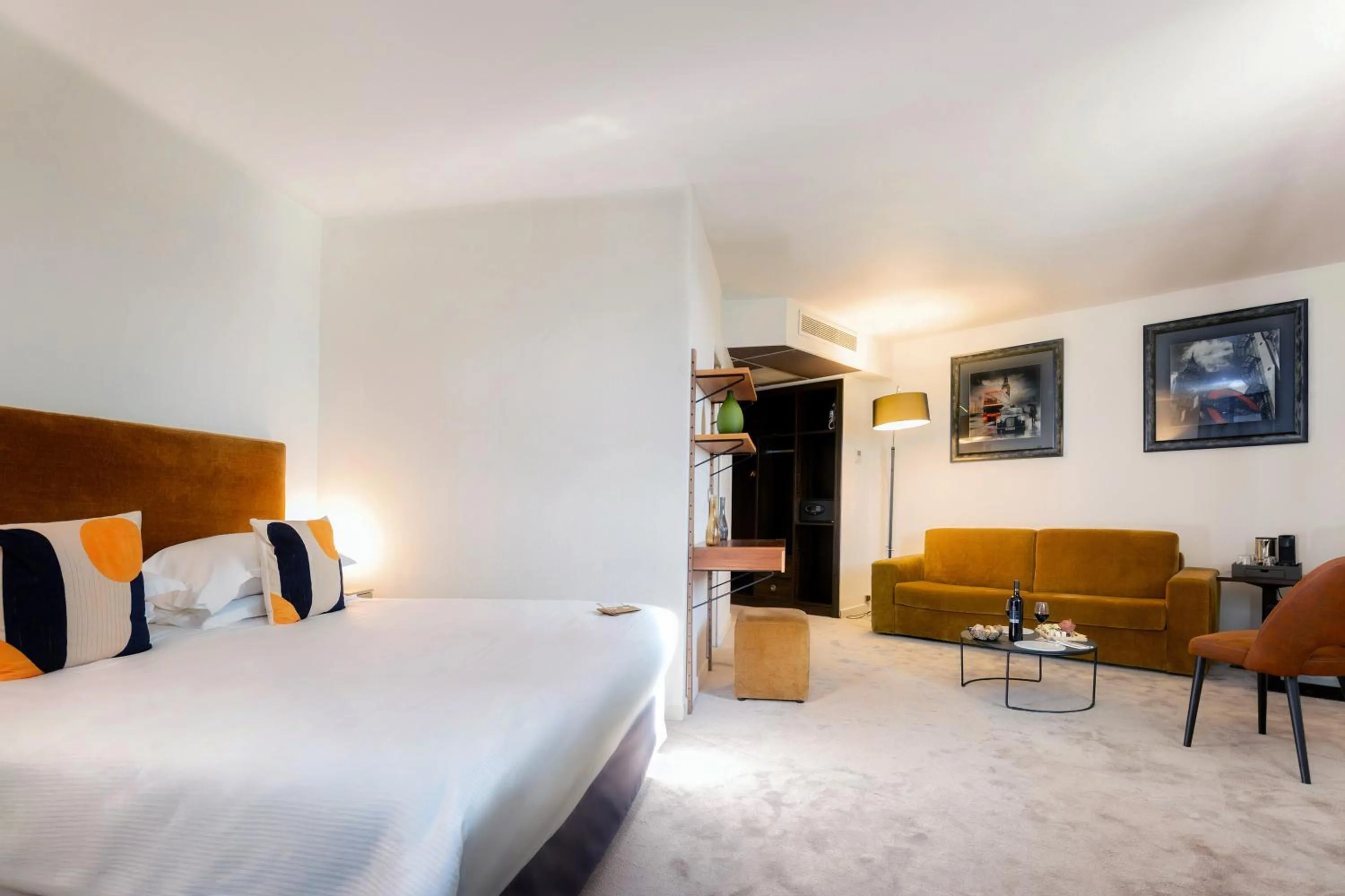 Bedroom, Bed in Best Western Hotel le Galice Aix-en-Provence