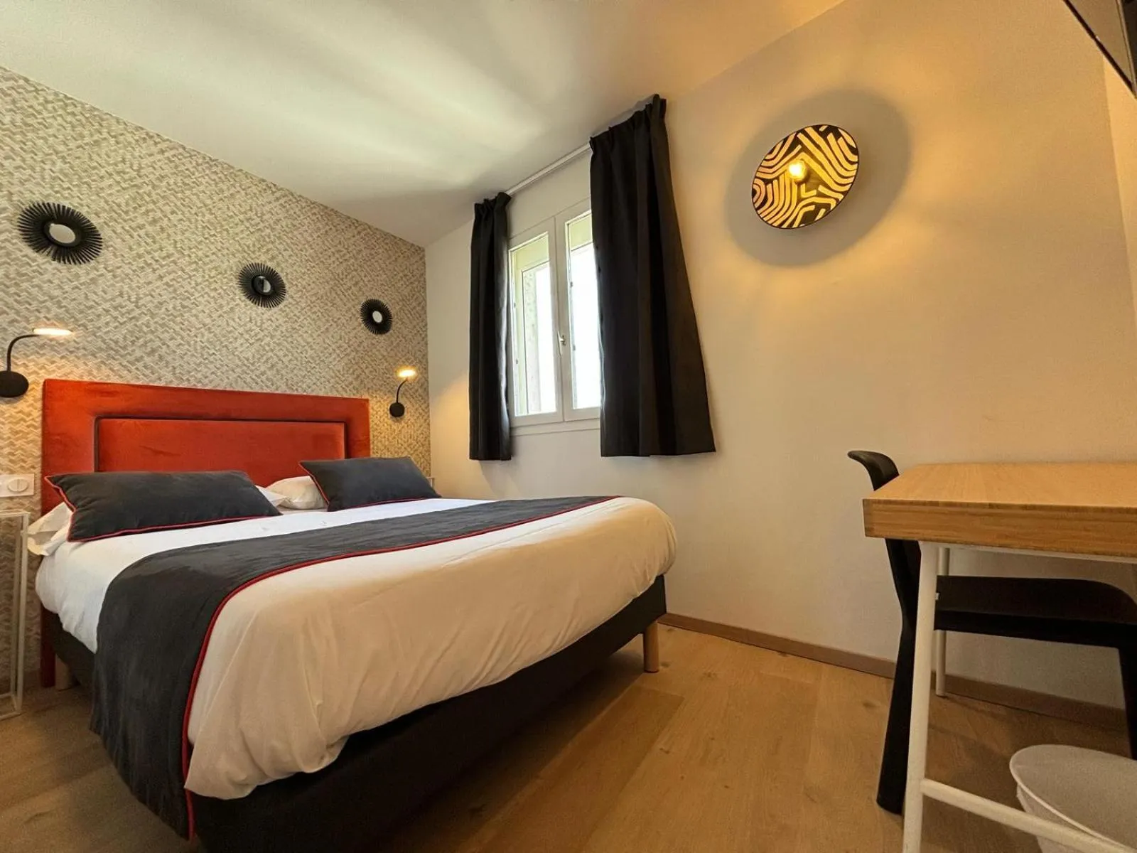 Bed in Hôtel Le Blason