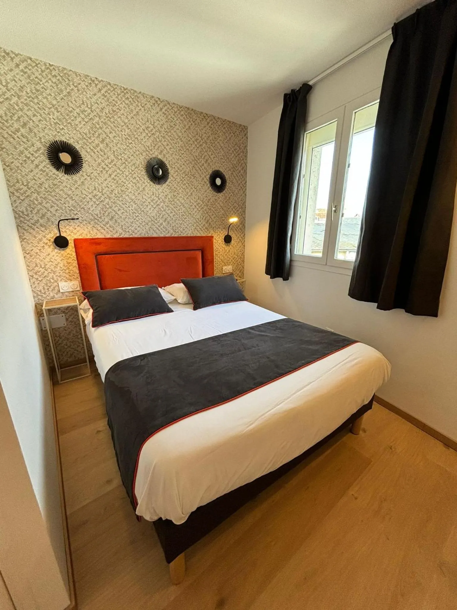 Bed in Hôtel Le Blason