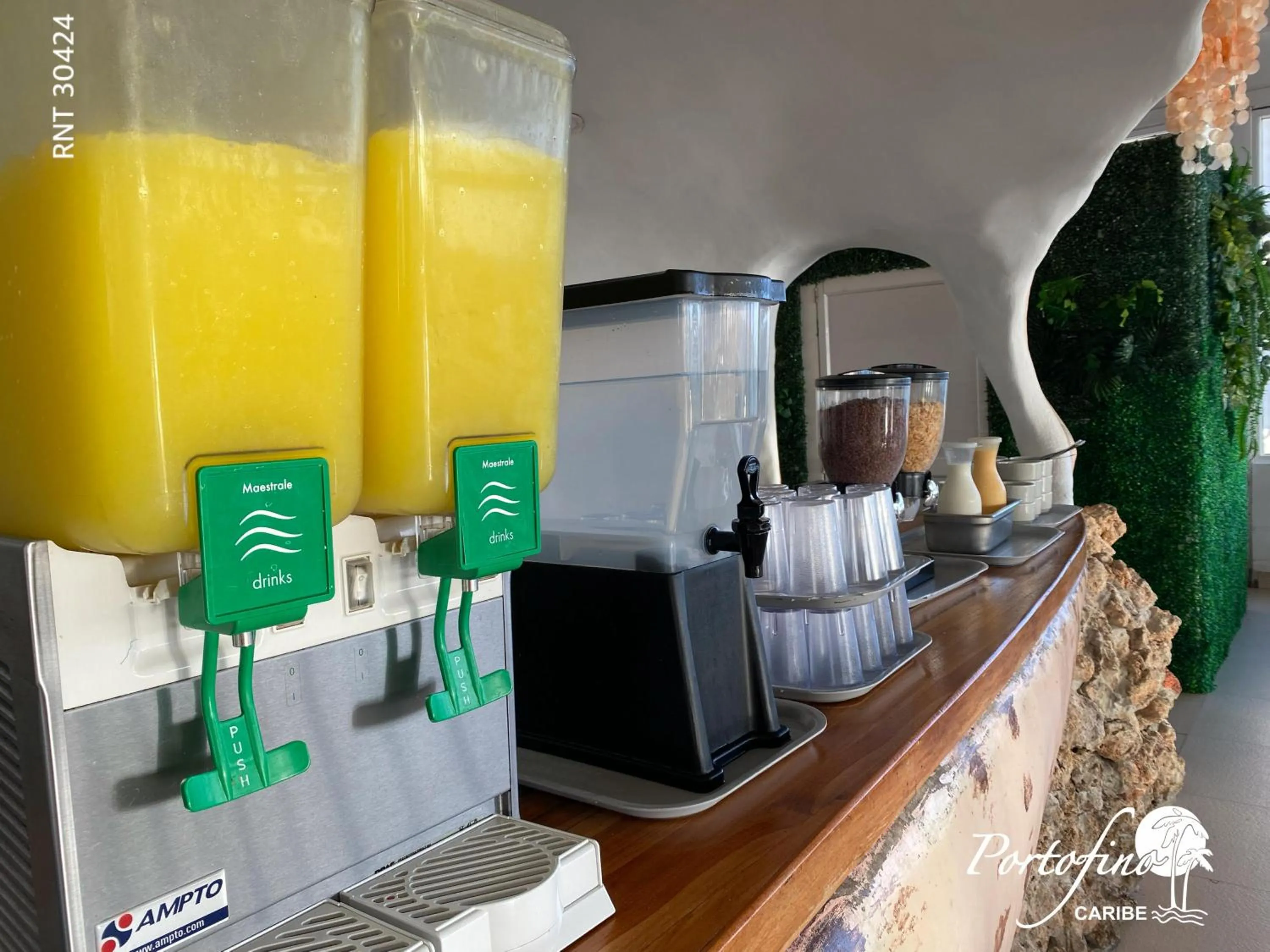 Restaurant/places to eat in Hotel Portofino