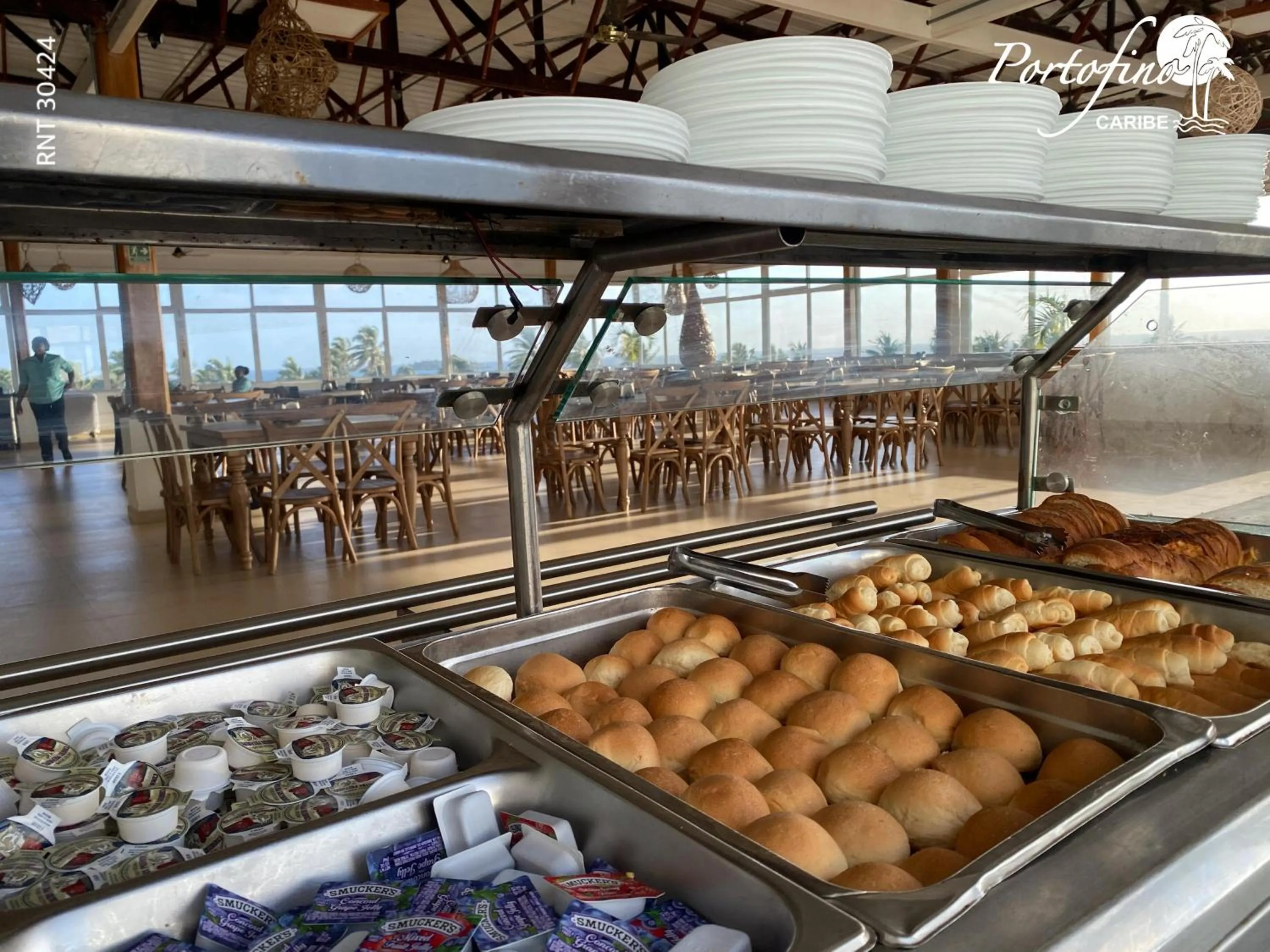 Restaurant/places to eat in Hotel Portofino