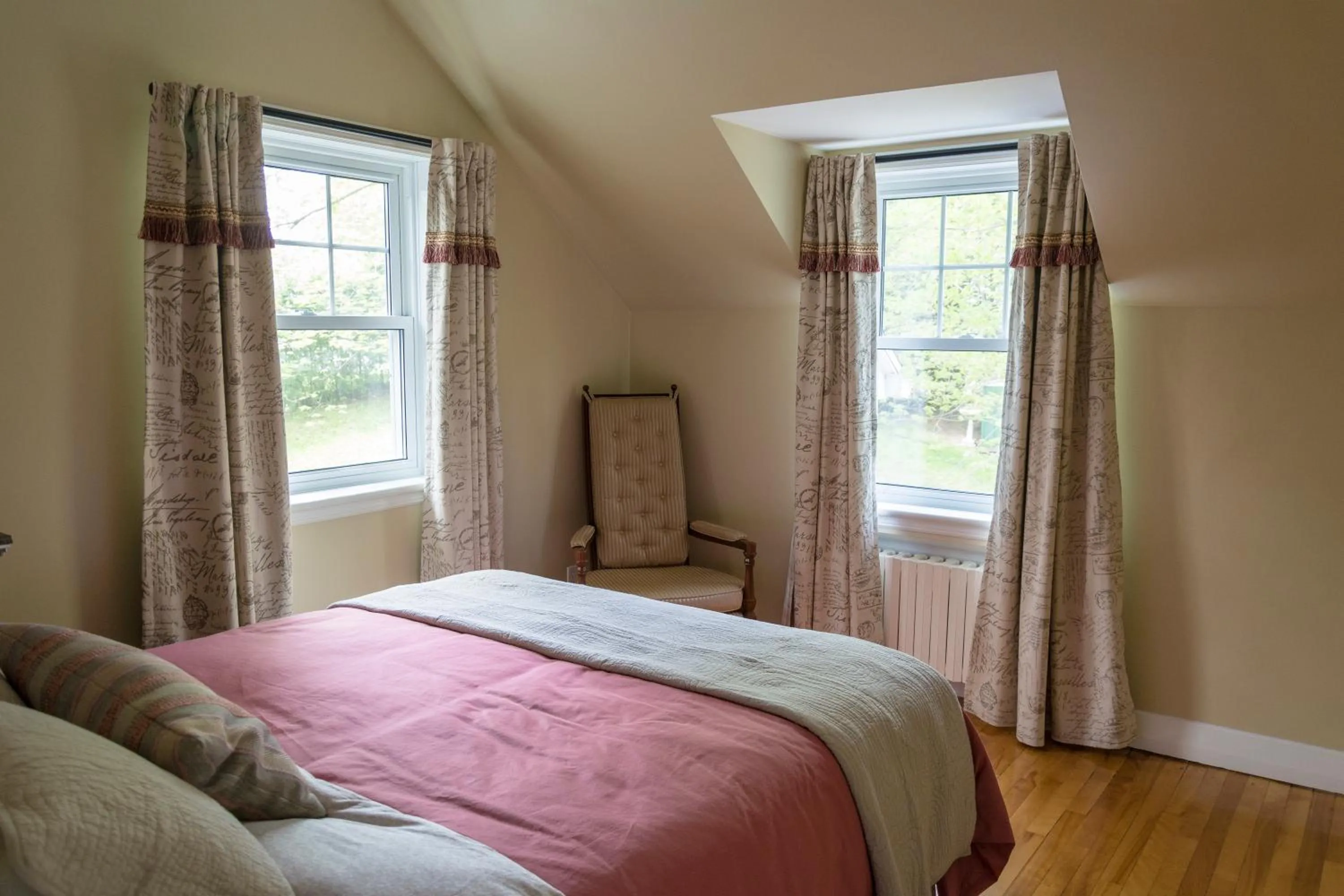 Bedroom, Bed in Gîte La Belle Aventure B&B