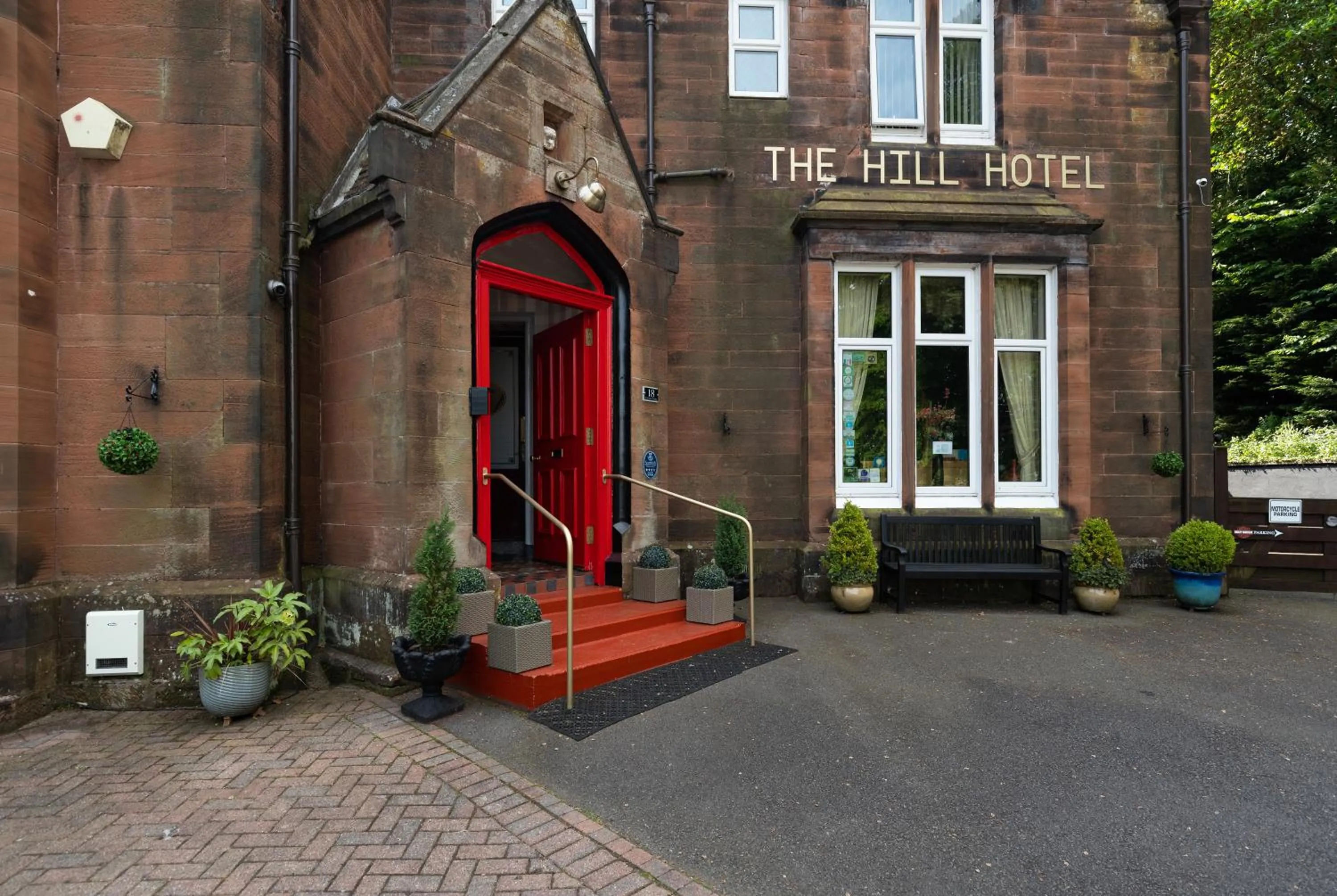 Facade/entrance in The Hill Hotel