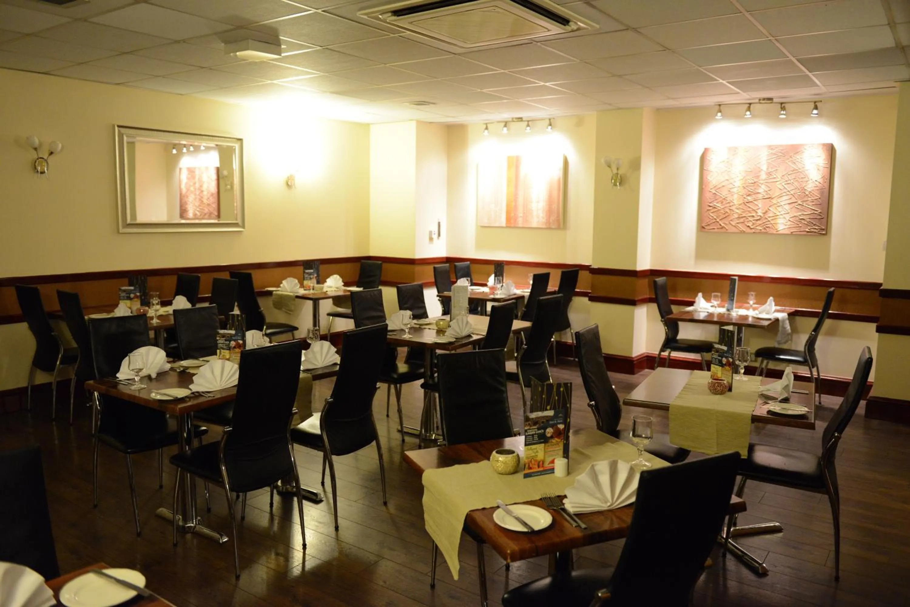 Restaurant/places to eat in Hotel St Pierre, Sure Hotel Collection by Best Western