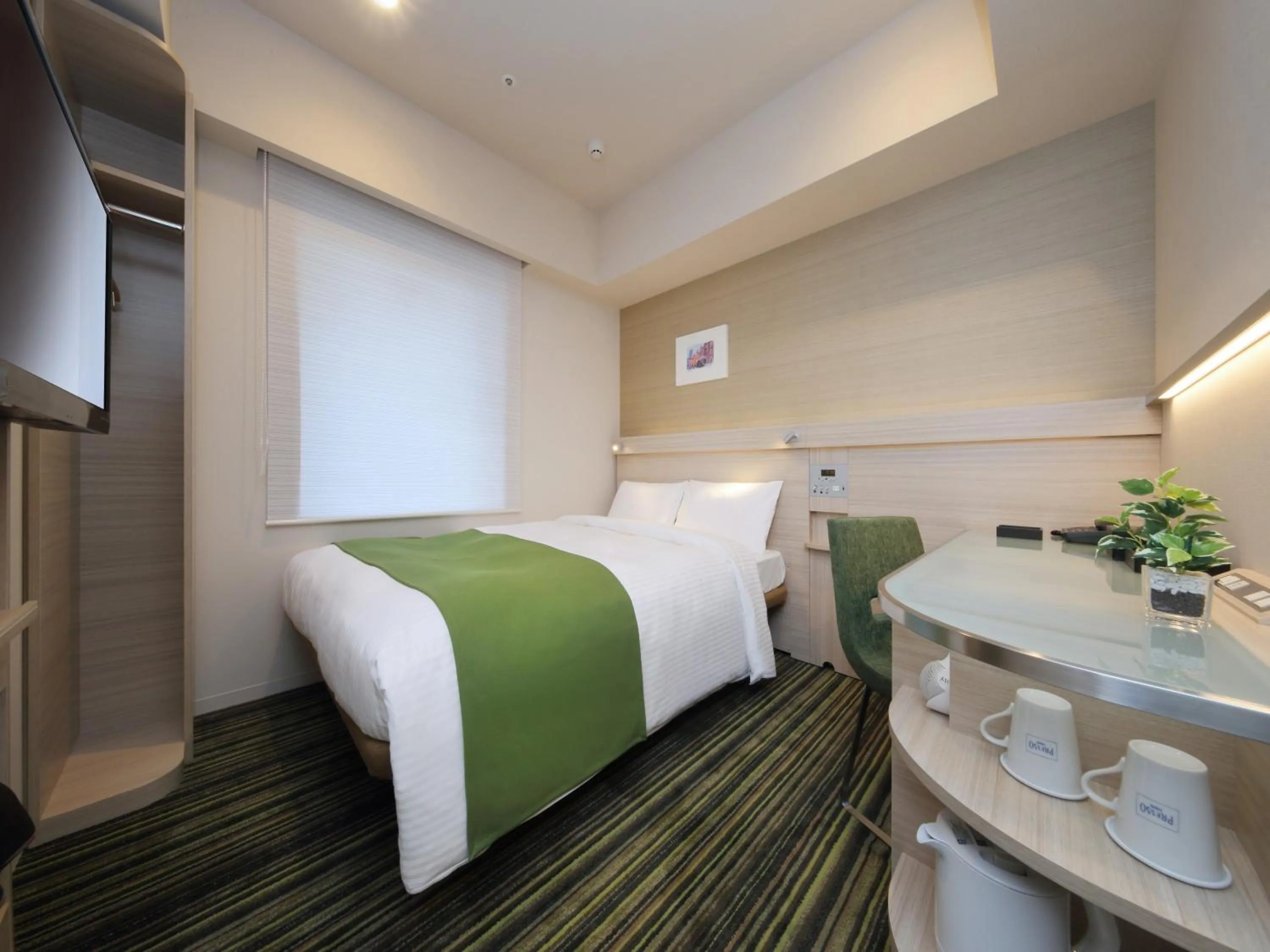 Photo of the whole room, Bed in Keio Presso Inn Tokyo Station Yaesu