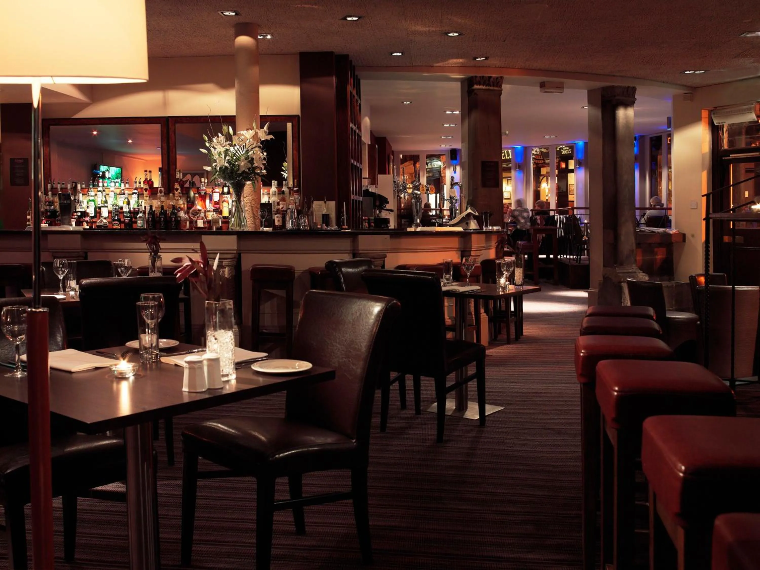 Restaurant/places to eat in The Crown Hotel