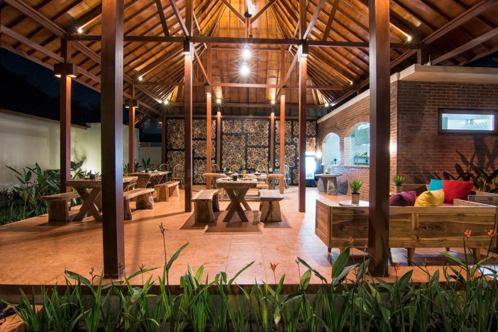 Restaurant/places to eat in Samata Village Gili Air