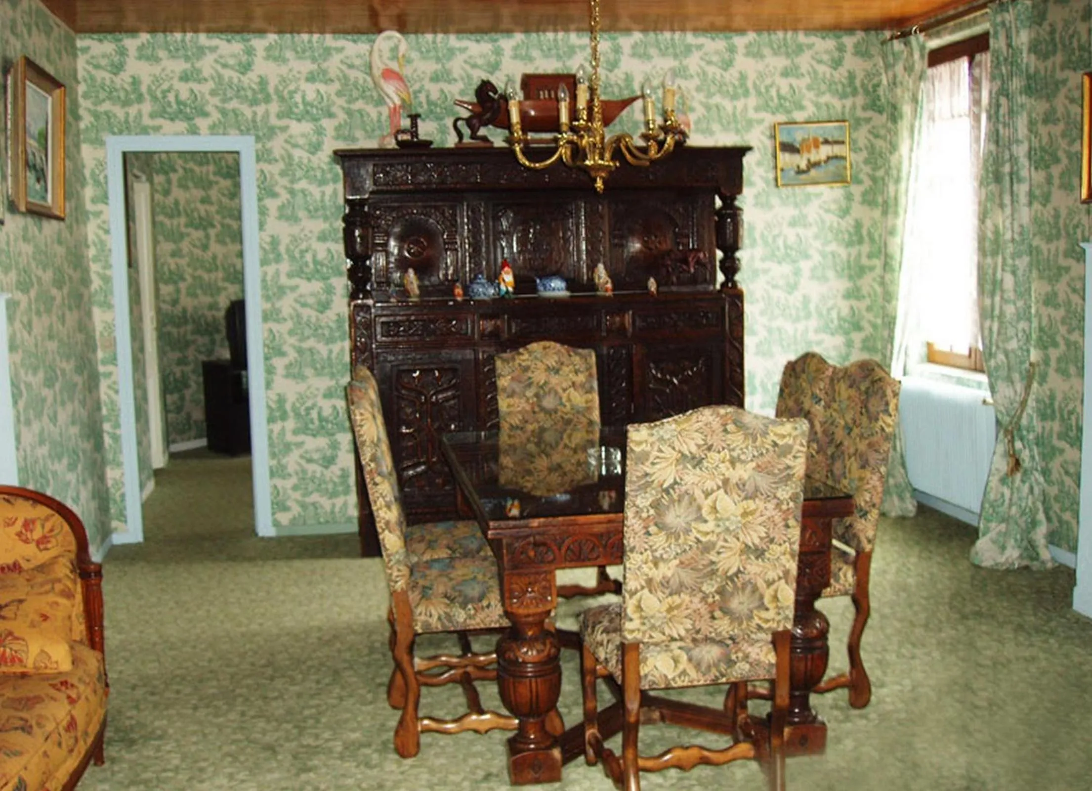 Bedroom in Hotel La Diligence