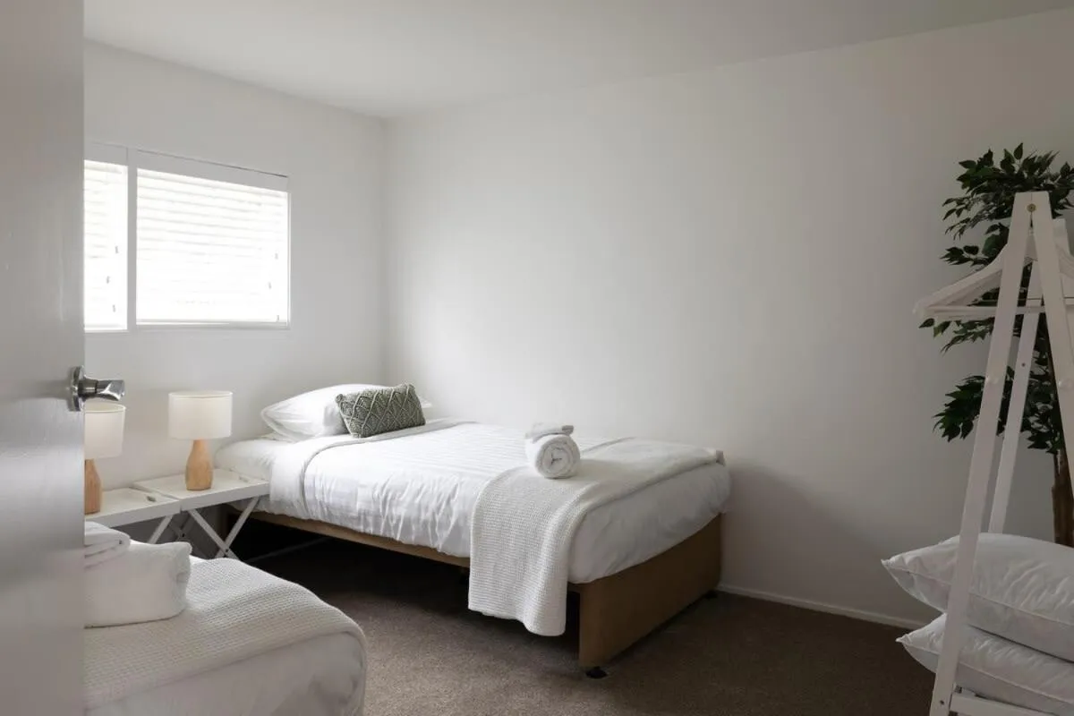 Bedroom, Bed in Stay Mission Bay