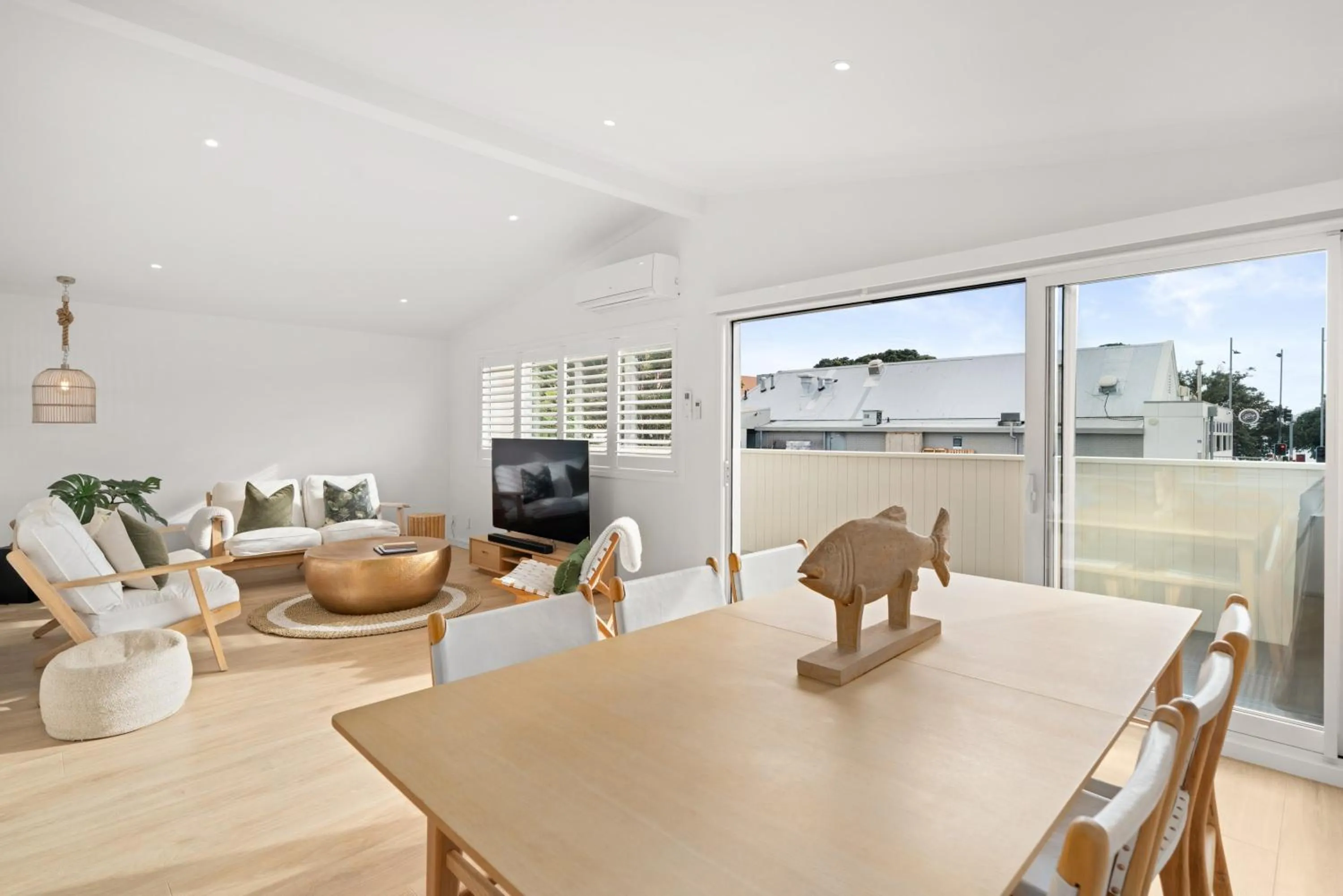 Living room in Stay Mission Bay