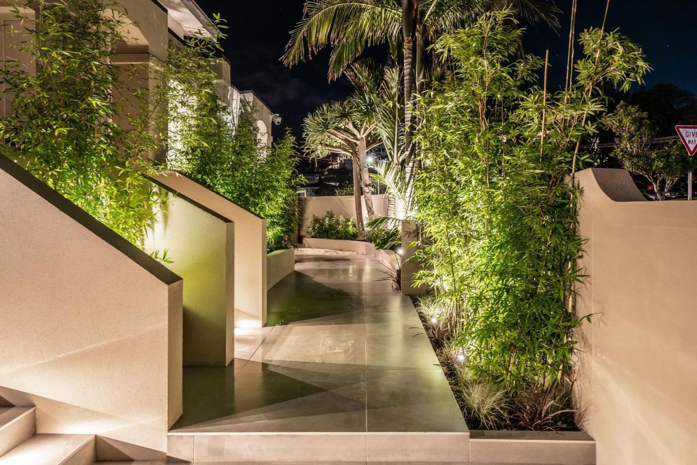 Garden view in Stay Mission Bay