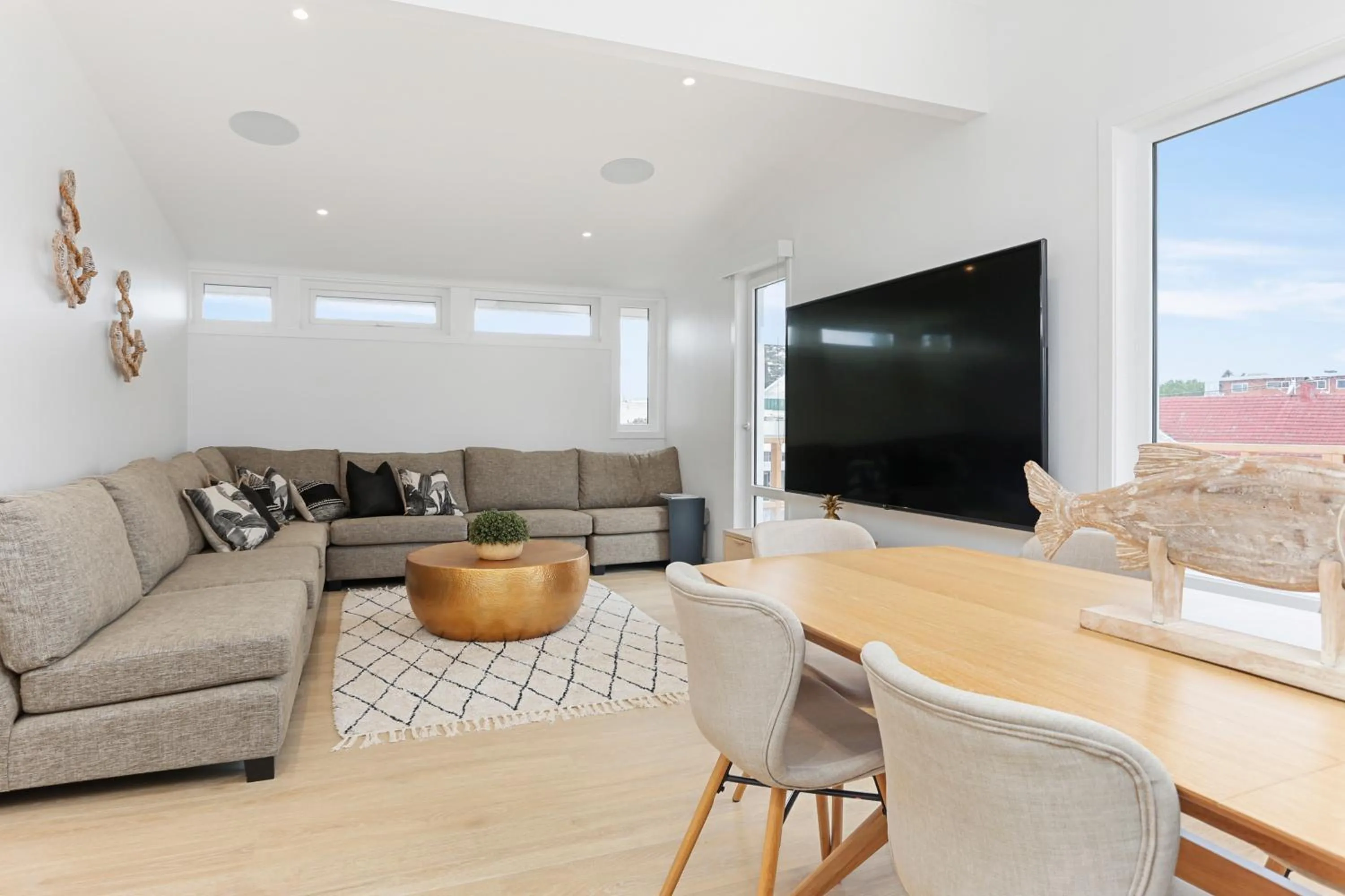 Living room in Stay Mission Bay