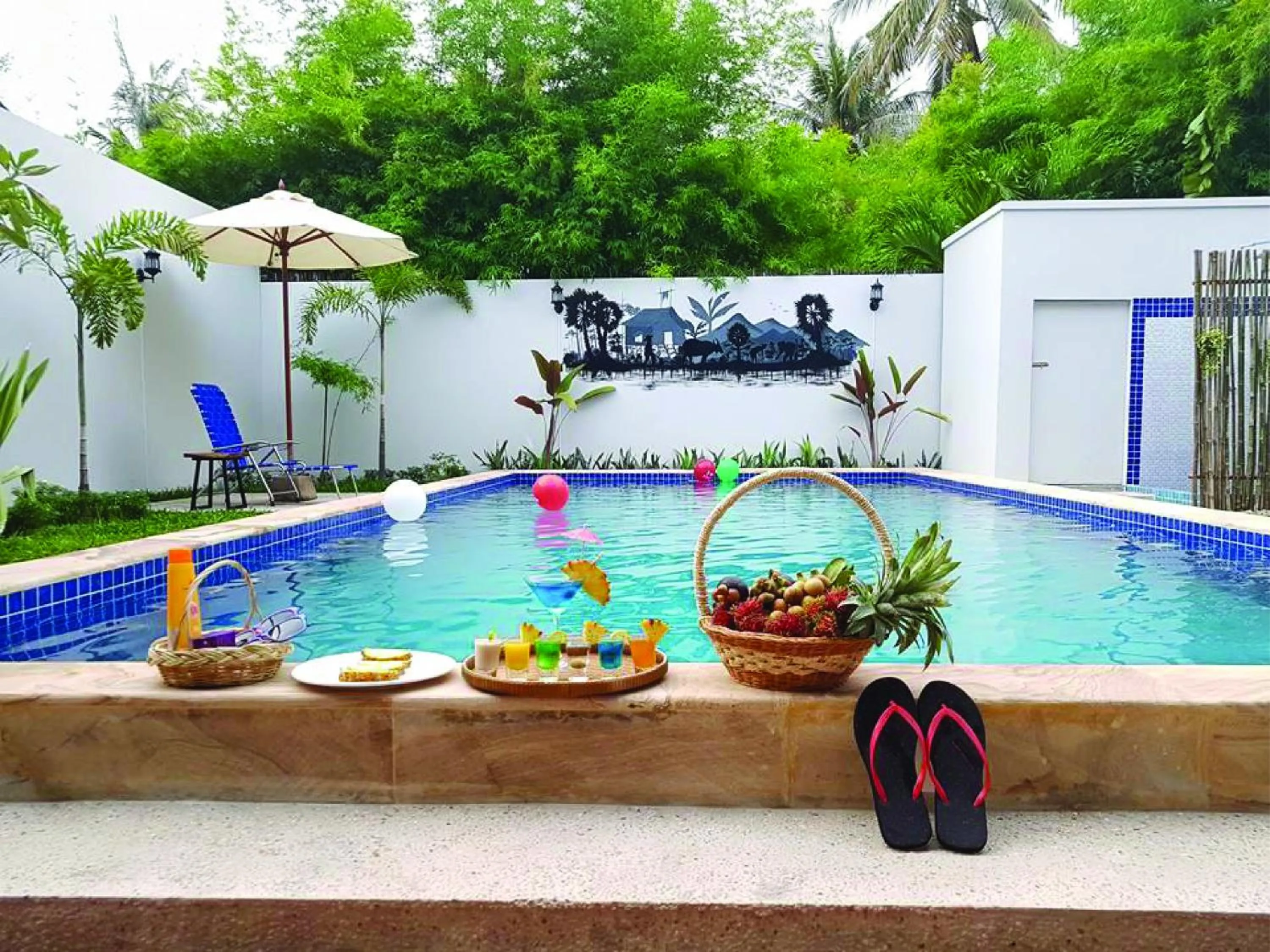 Swimming pool in Nika's House