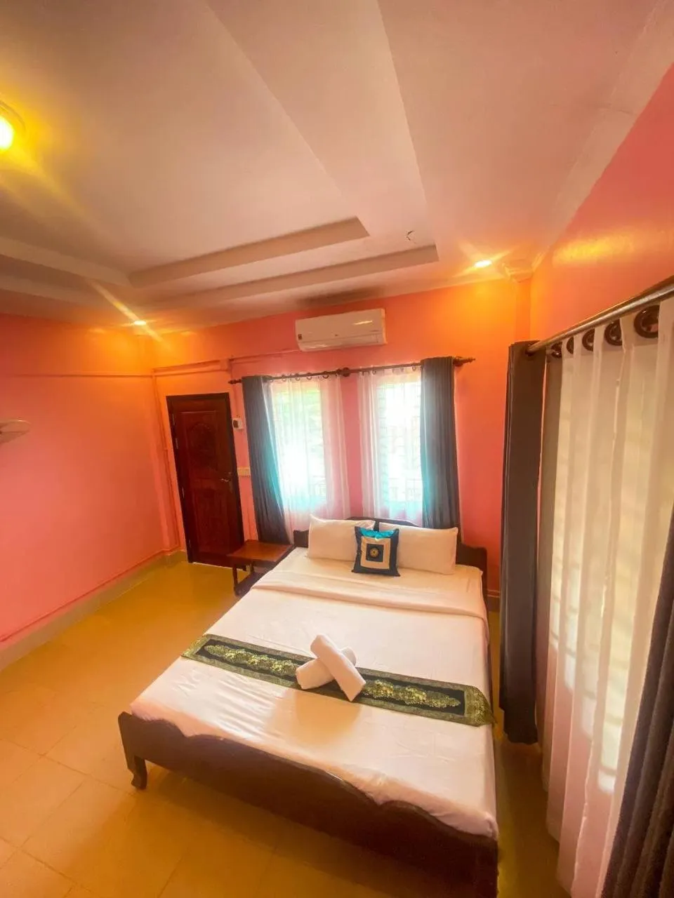 Photo of the whole room, Bed in Nika's House