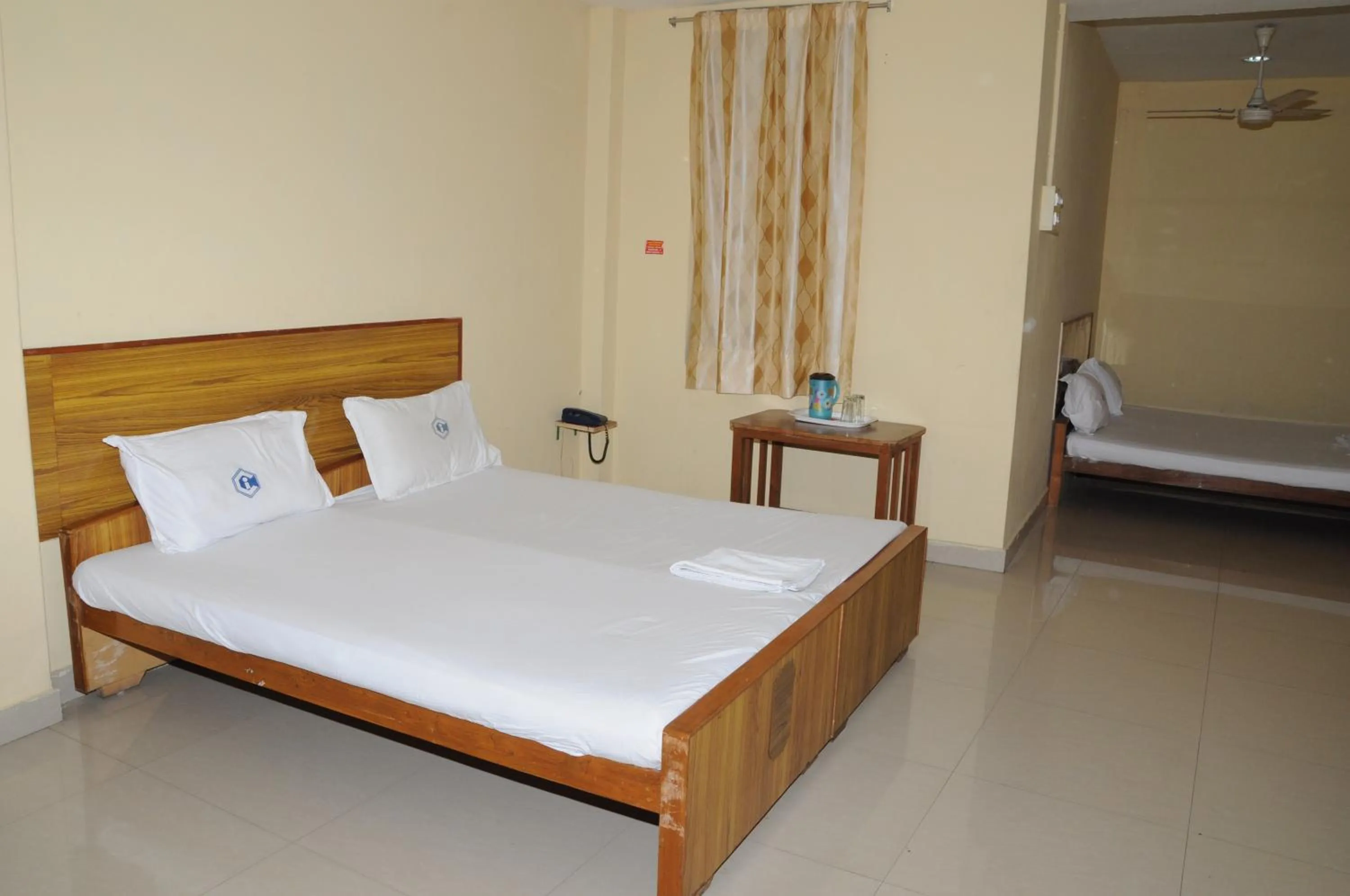 Photo of the whole room, Bed in Hotel Chanma International