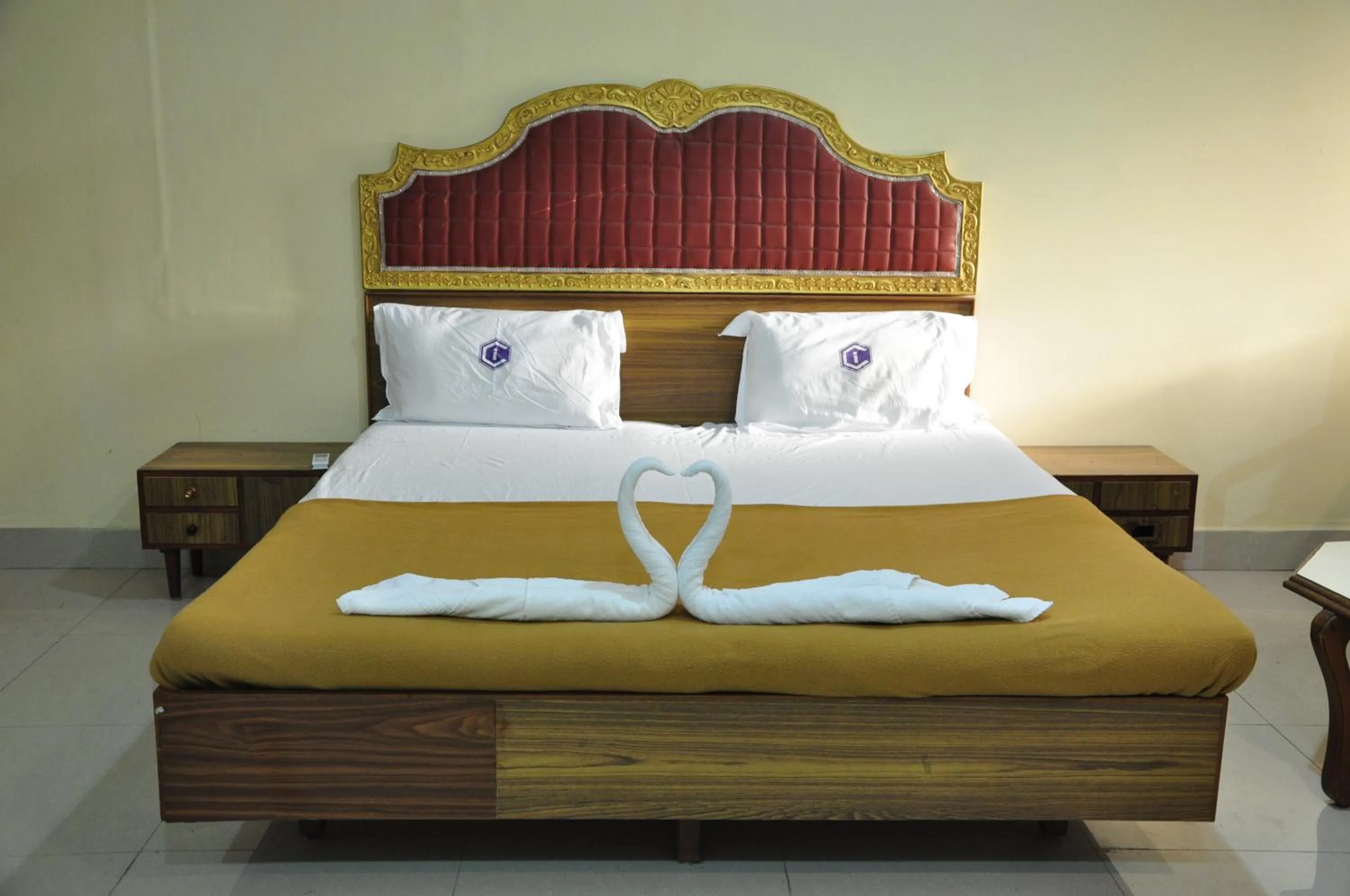 Bed in Hotel Chanma International