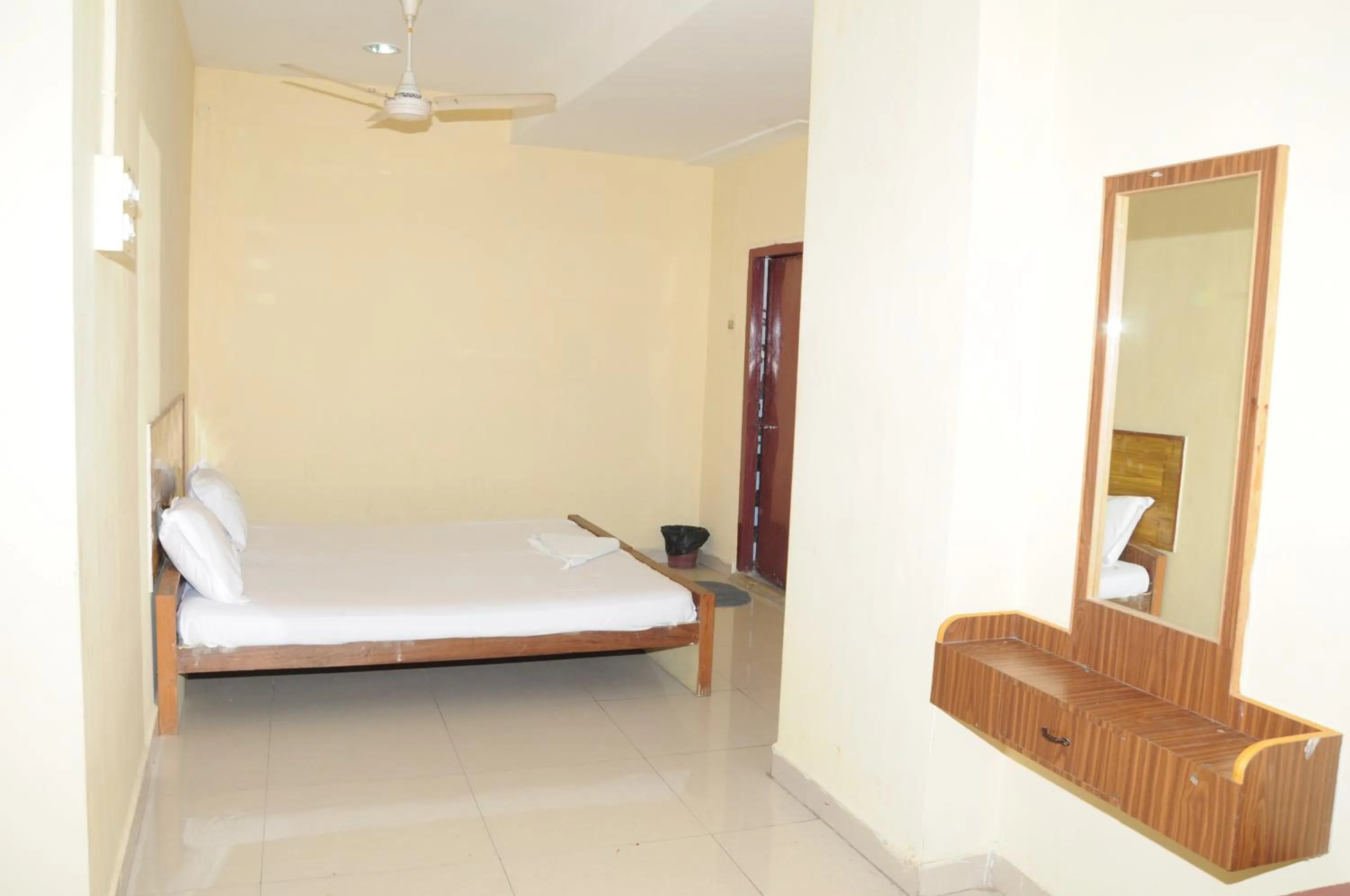 Photo of the whole room, Bed in Hotel Chanma International