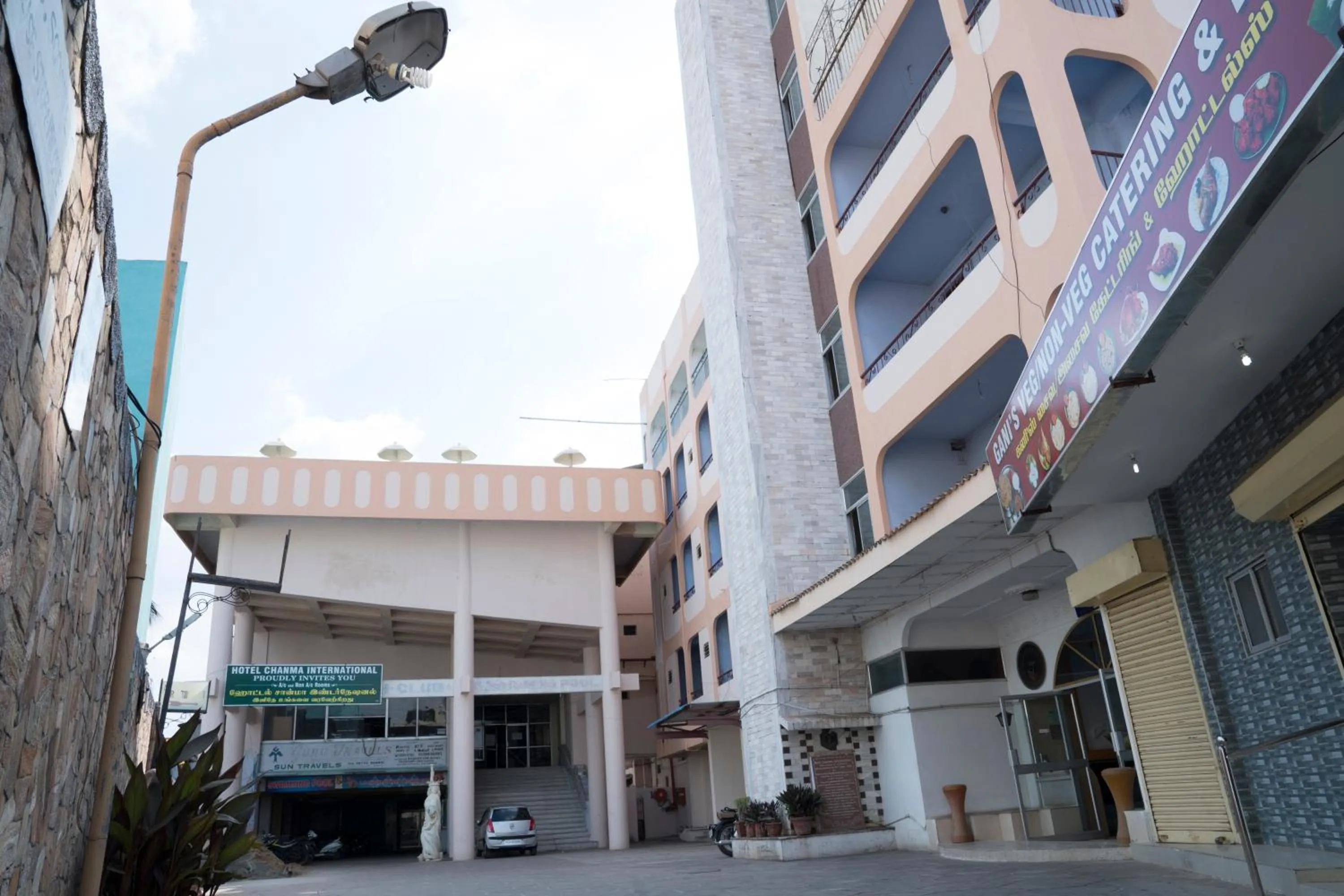 Facade/entrance in Hotel Chanma International