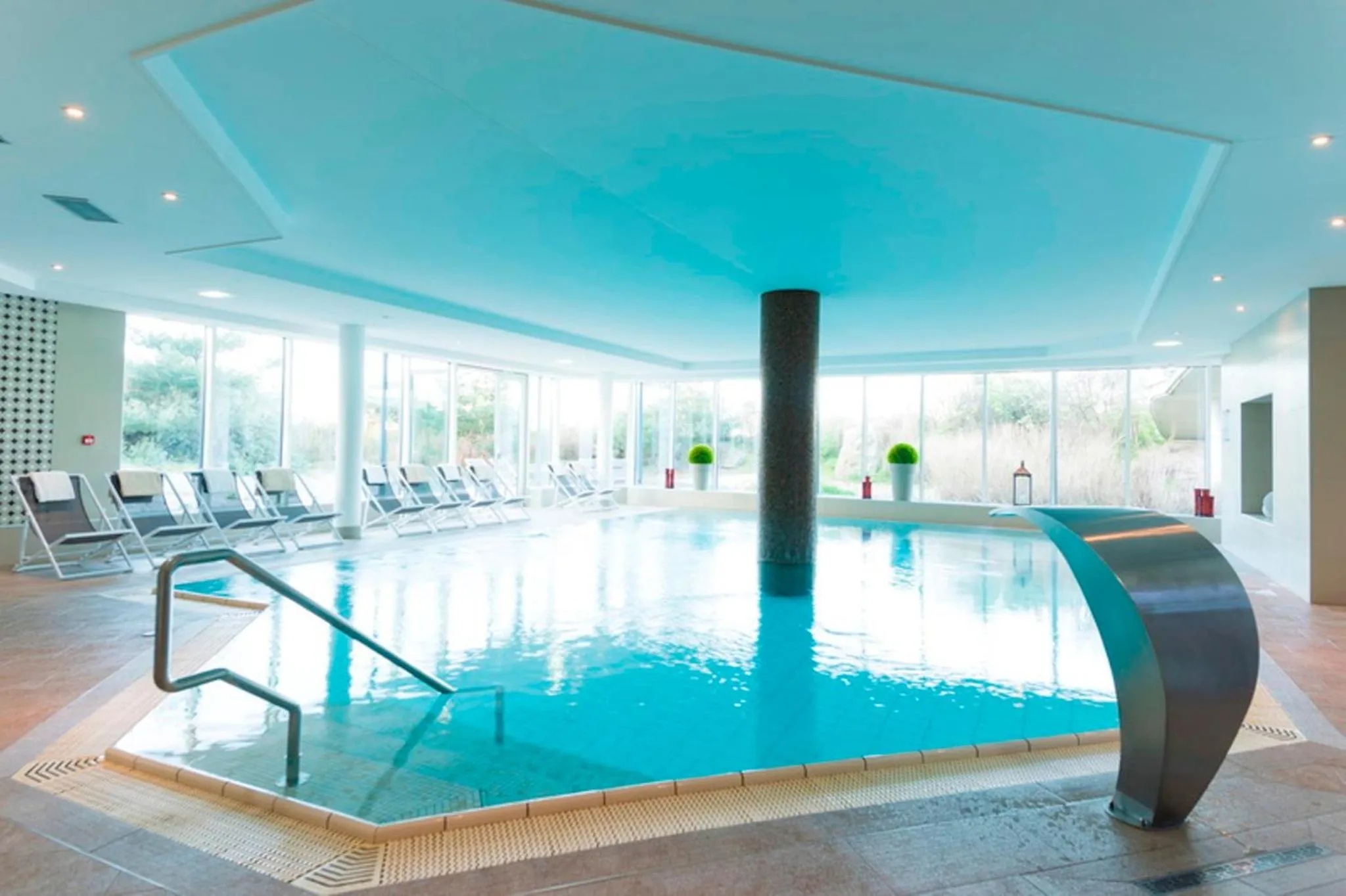 Spa and wellness centre/facilities in Hôtel Spa du Beryl St Brévin l'Océan