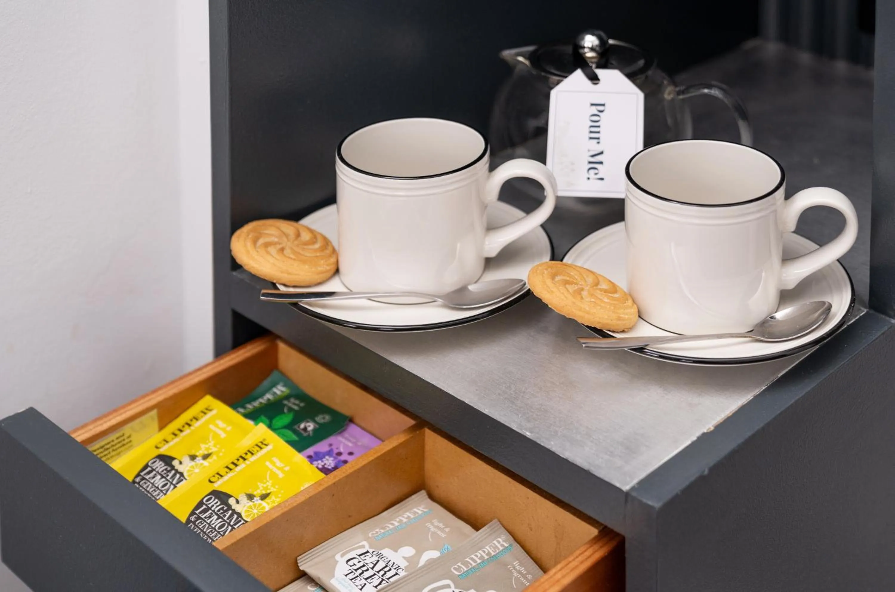 Coffee/tea facilities in The Berkeley Square Hotel Bristol