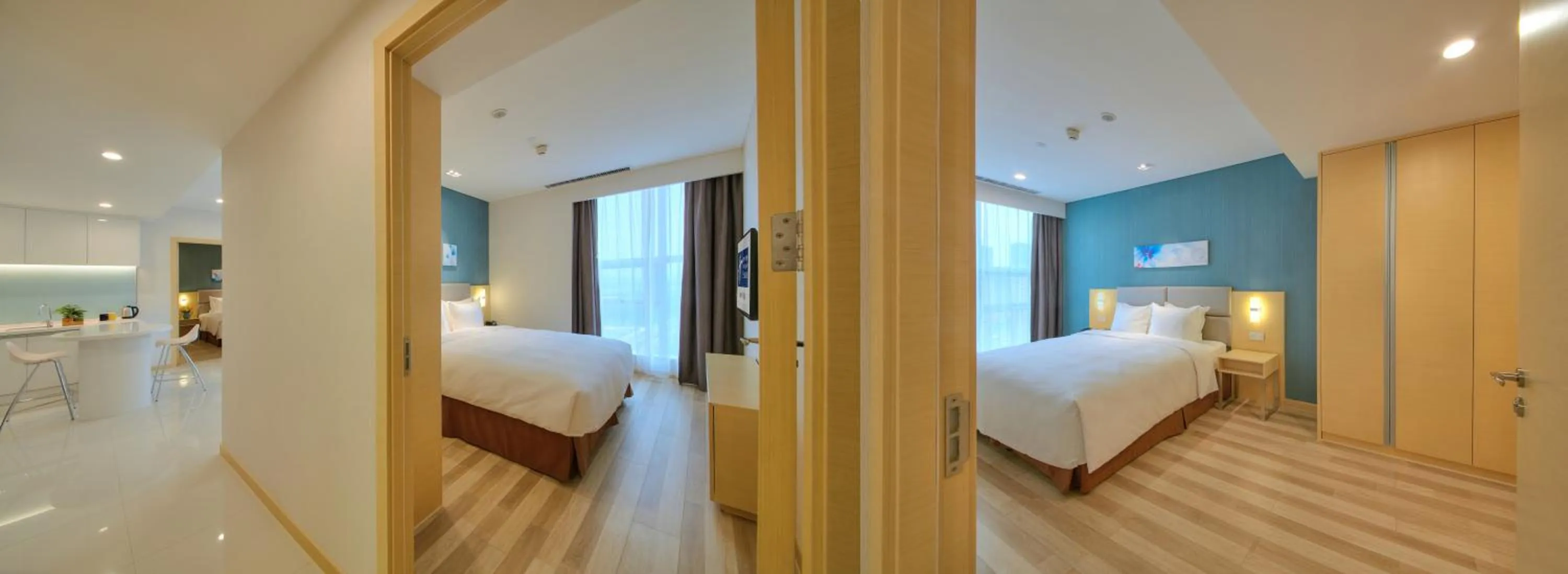 Bed in Holiday Inn Express Luoyang Yichuan by IHG