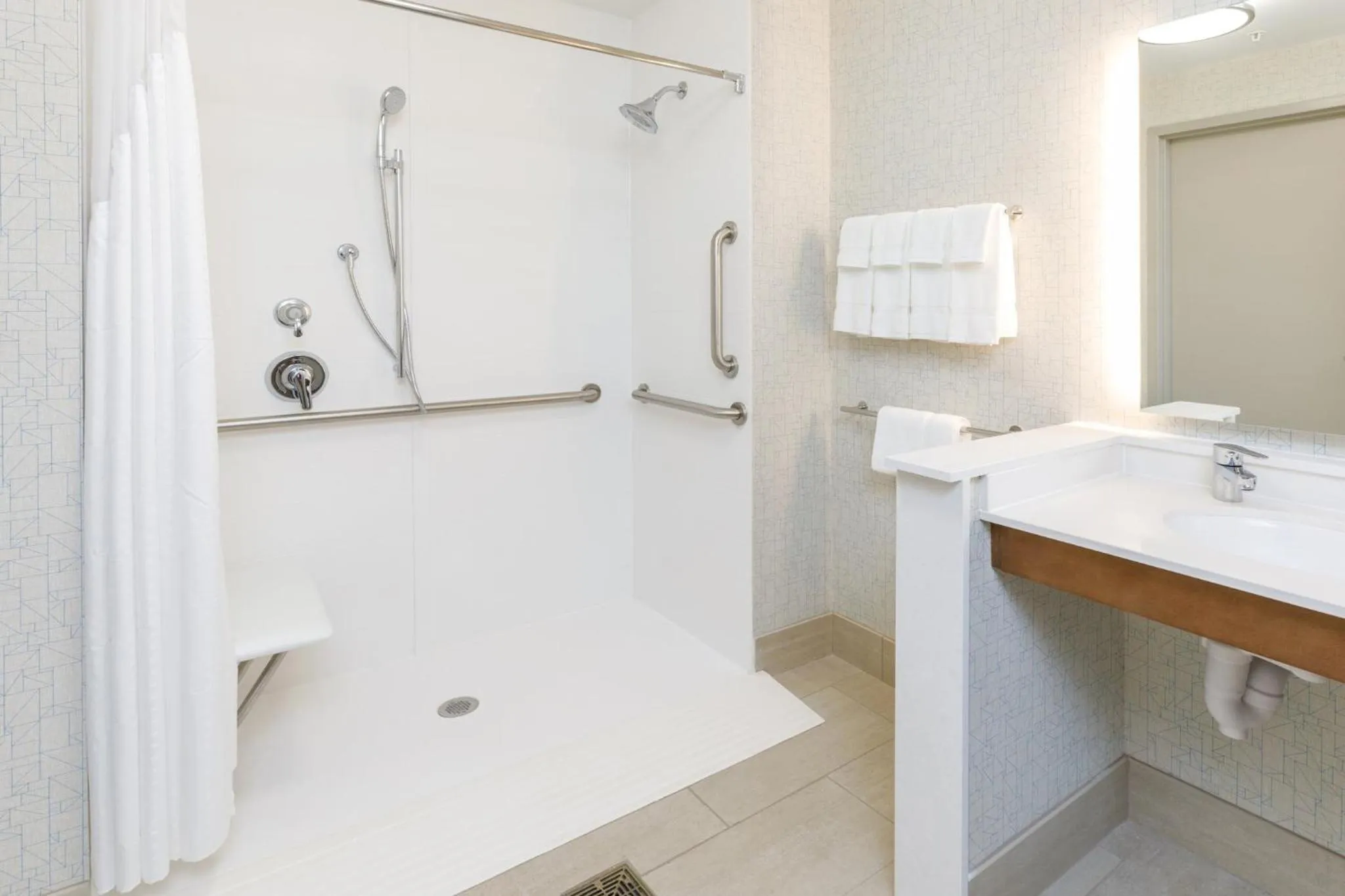 Bathroom in Holiday Inn Express & Suites - Sturbridge by IHG