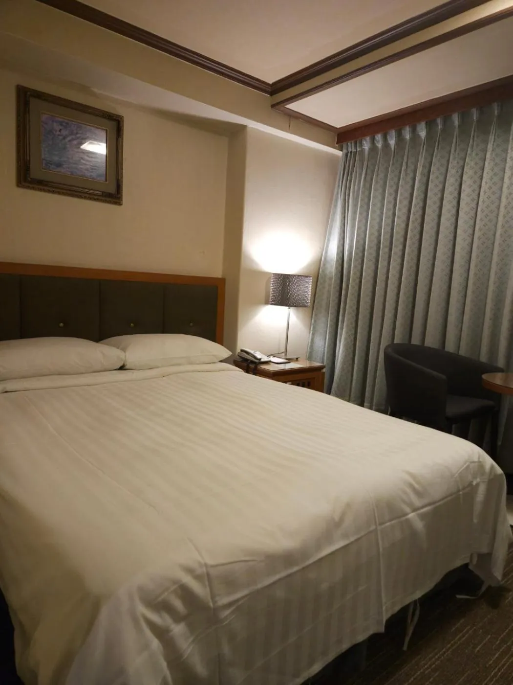 Bed in Insadong Crown Hotel