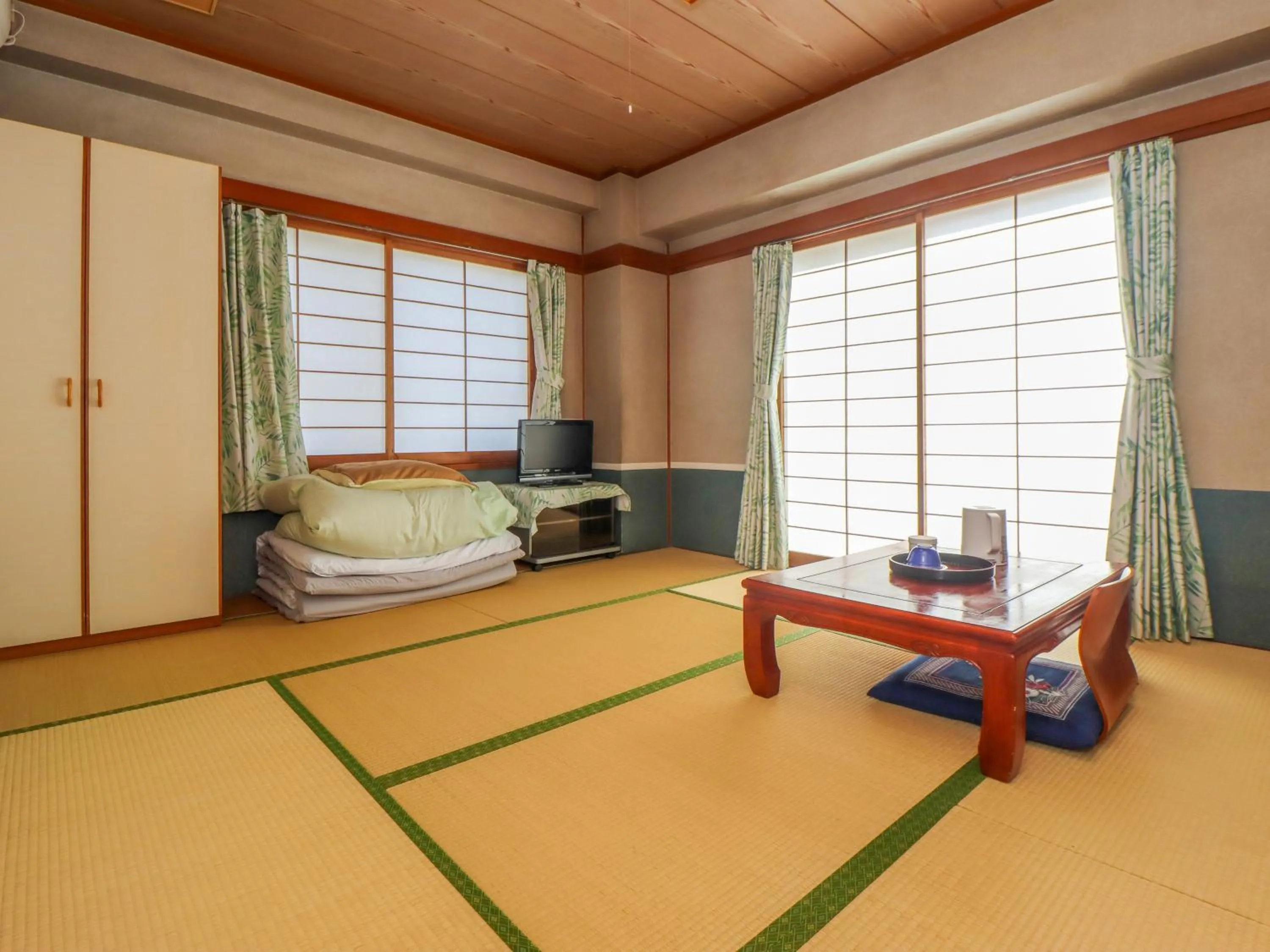 Photo of the whole room, Bed in Business Hotel Nishikiryu