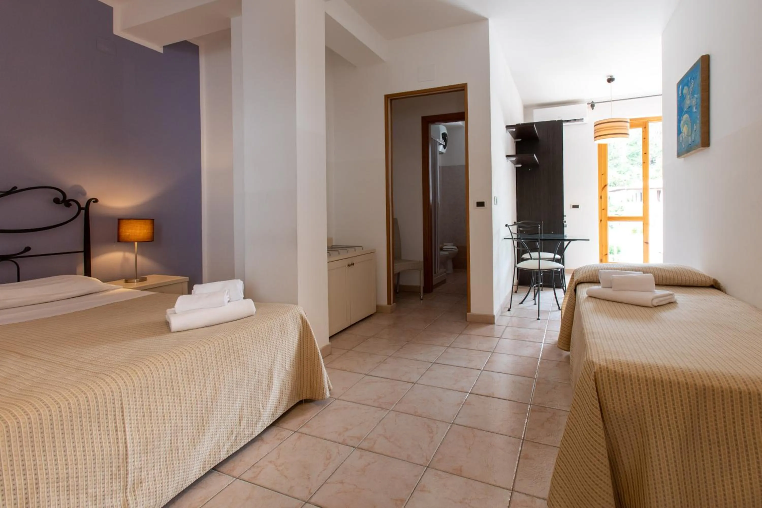 Bedroom, Bed in Hotel Amarea - Aeolian Charme