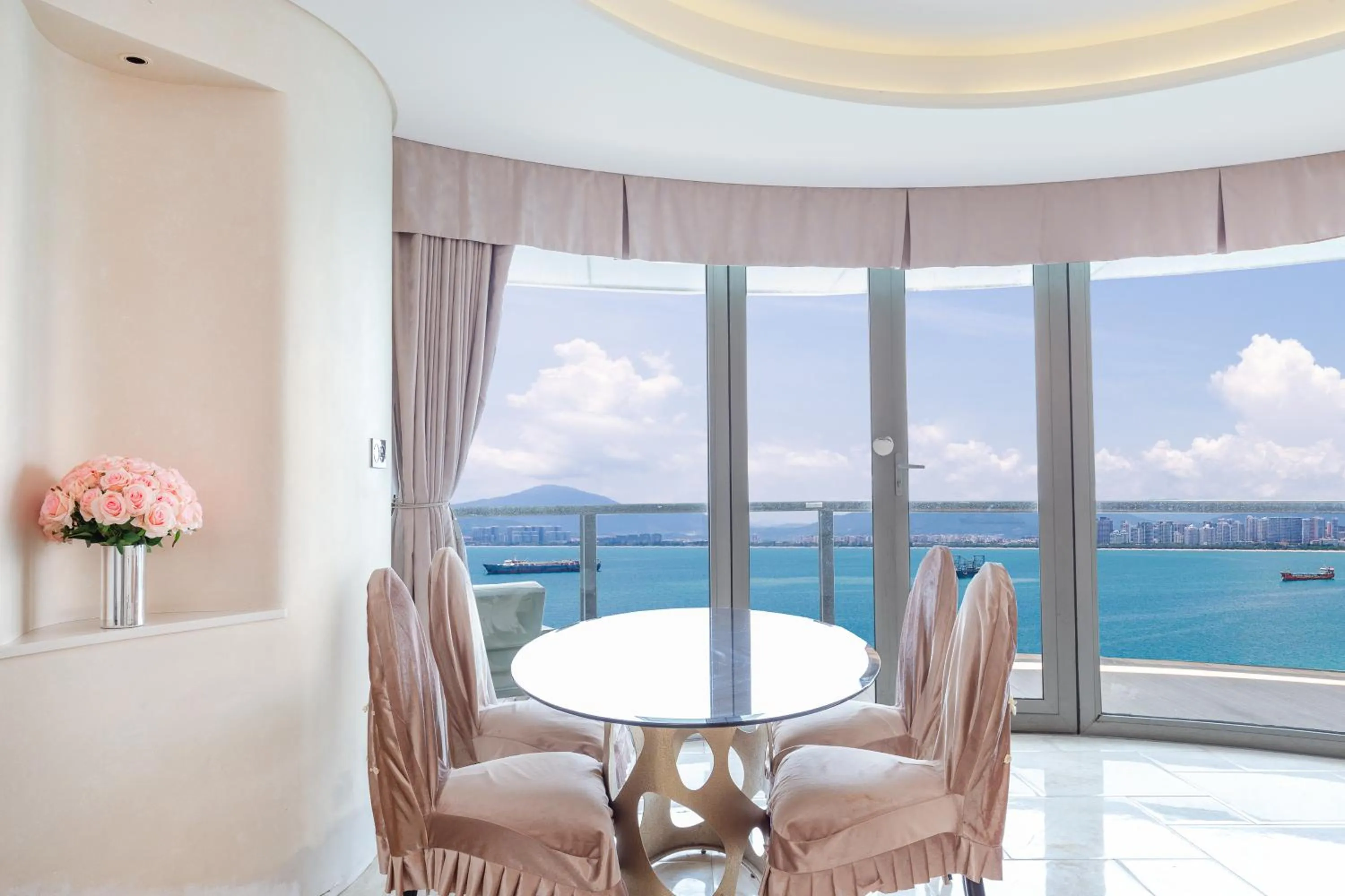 Living room in Sanya Phoenix Island Yuejia flat