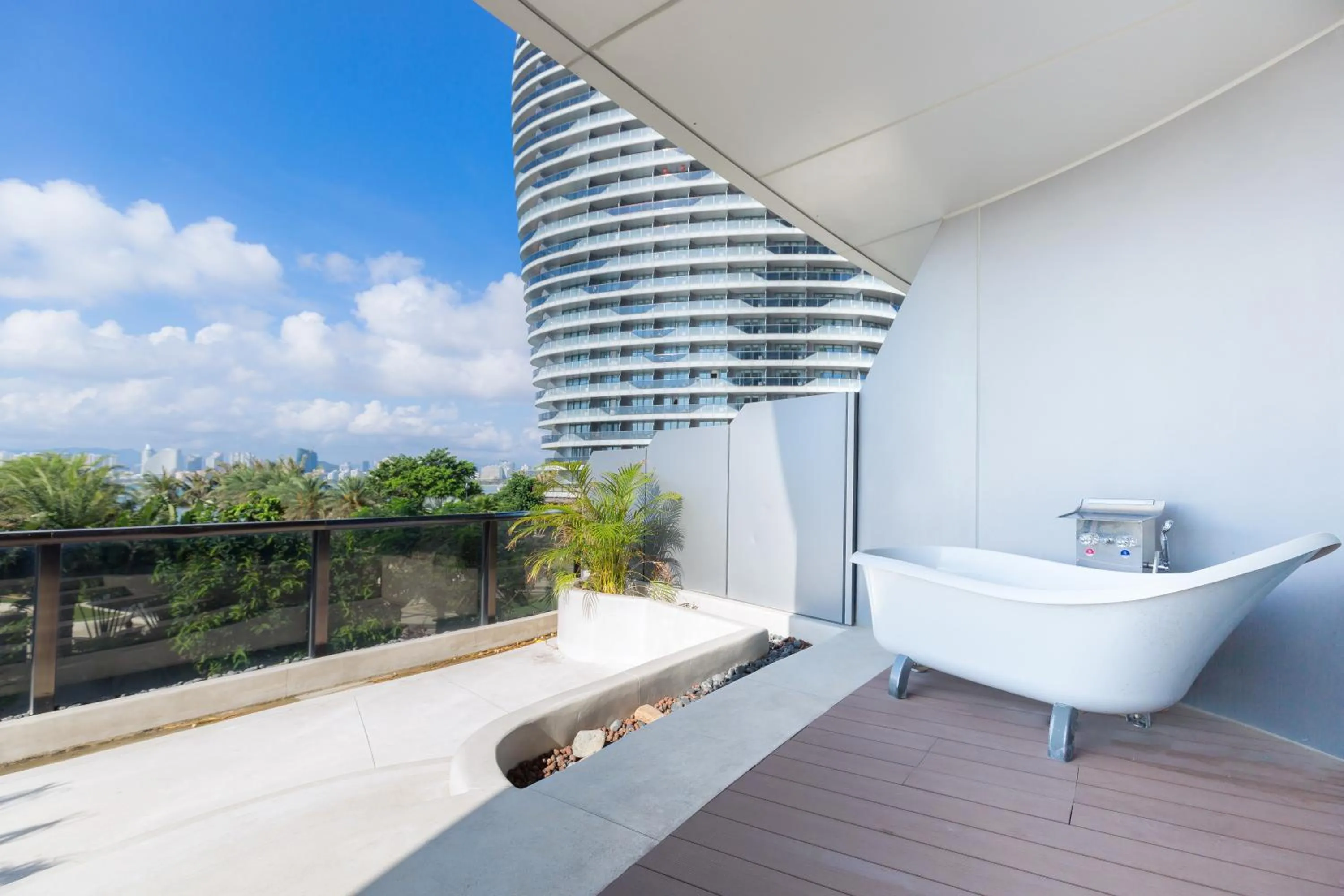 Balcony/Terrace in Sanya Phoenix Island Yuejia flat