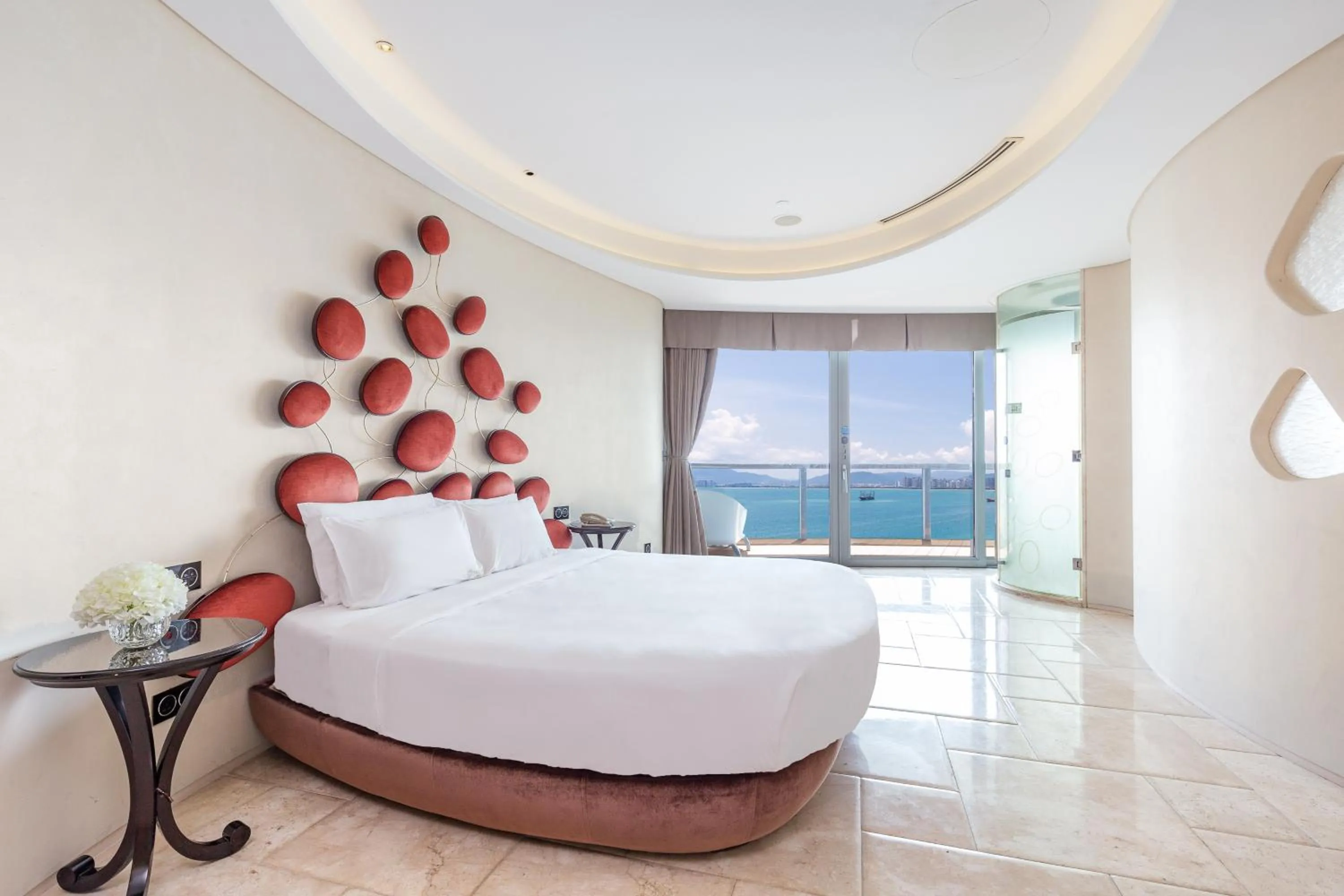 Bedroom in Sanya Phoenix Island Yuejia flat