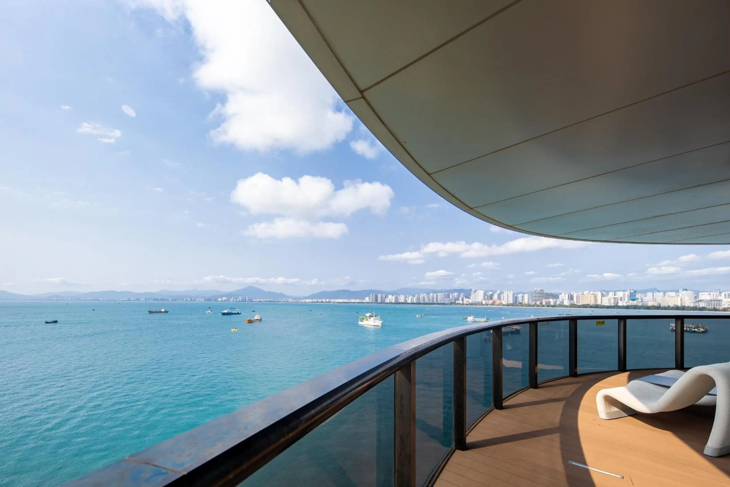 Sanya Phoenix Island Yuejia flat