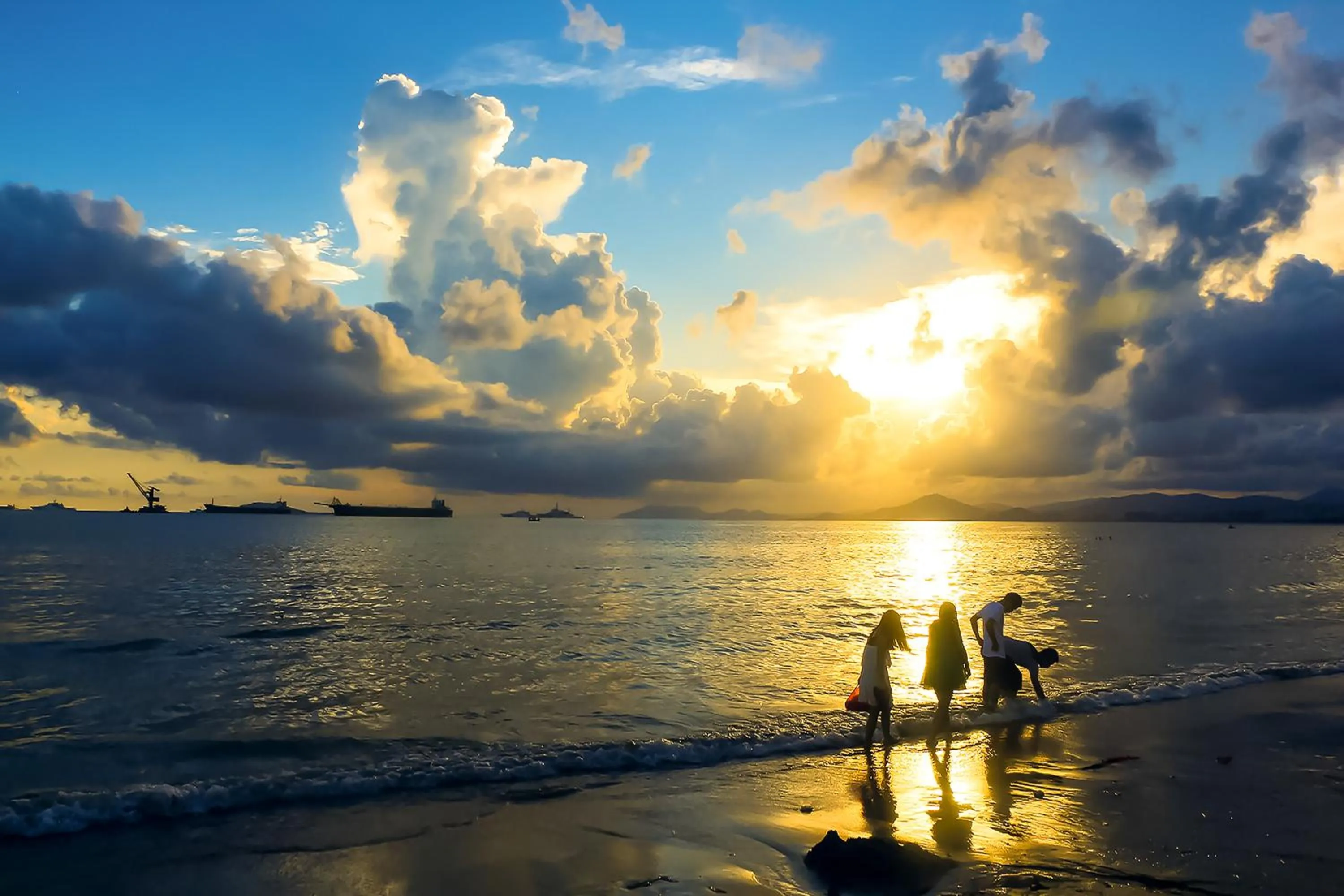Beach in Sanya Phoenix Island Yuejia flat