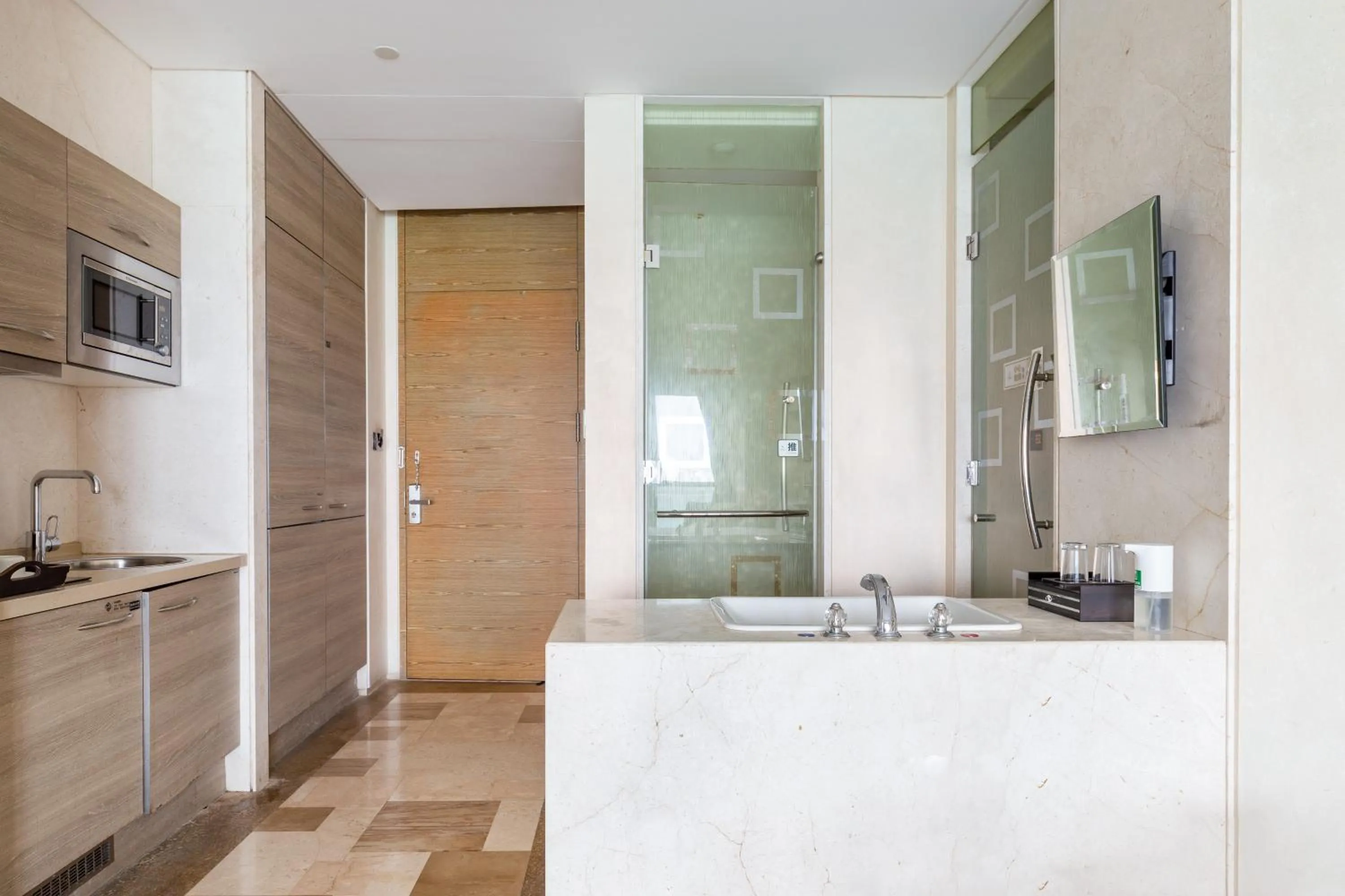 Toilet in Sanya Phoenix Island Yuejia flat