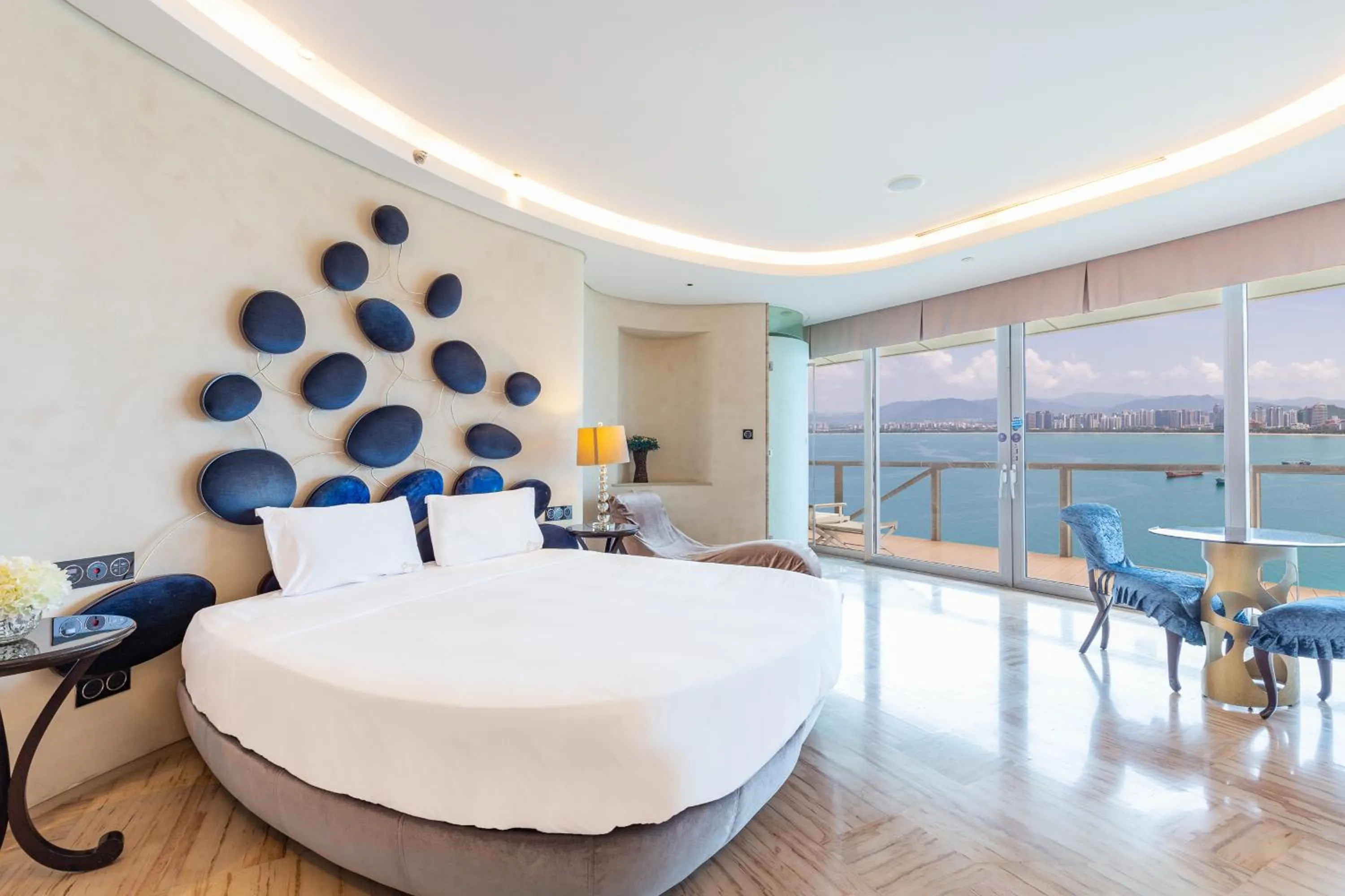 Photo of the whole room in Sanya Phoenix Island Yuejia flat