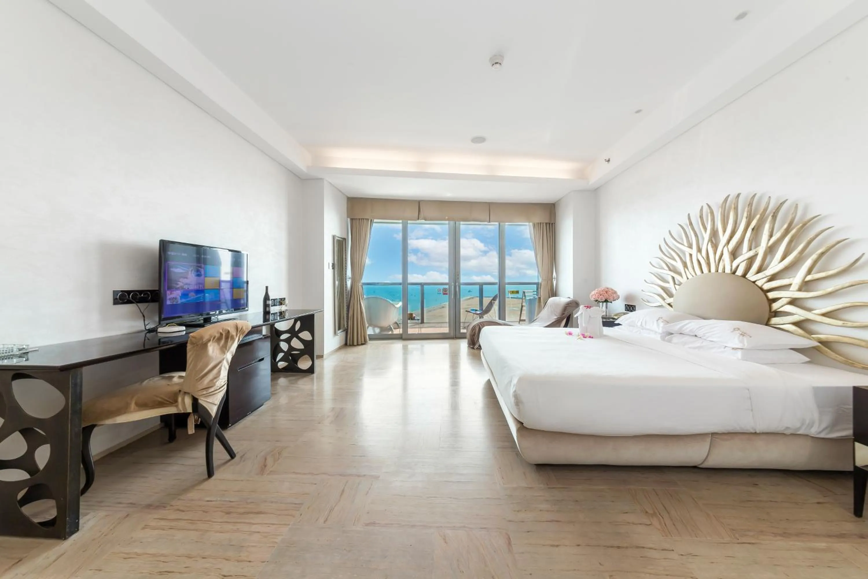 Photo of the whole room in Sanya Phoenix Island Yuejia flat