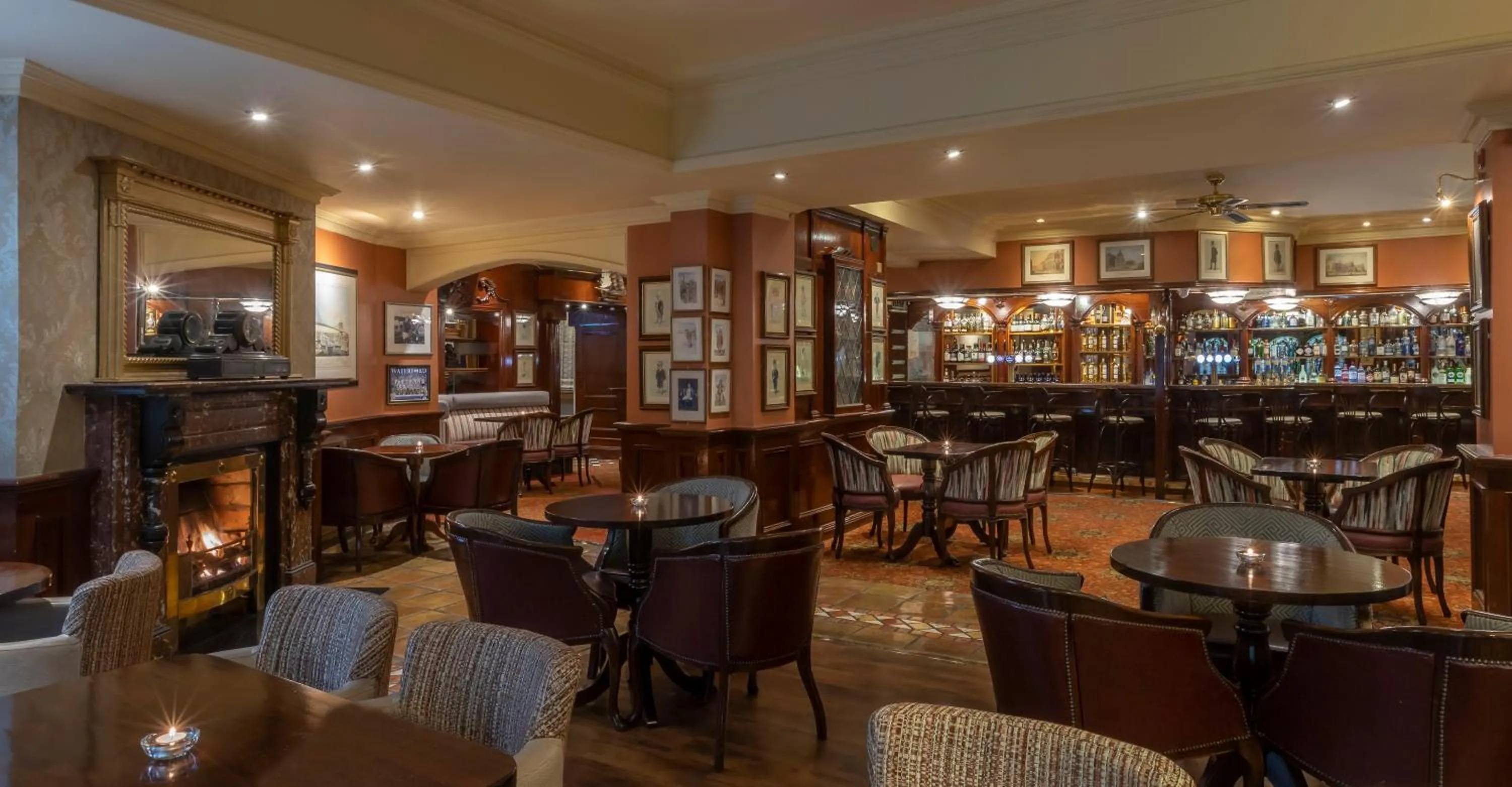 Lounge or bar in Granville Hotel