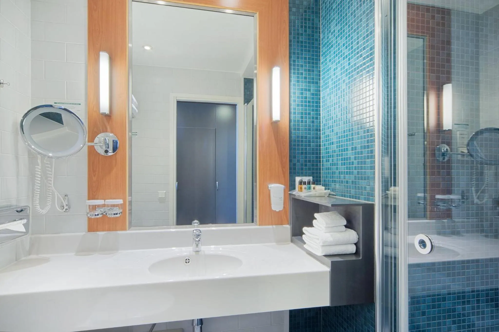 Bathroom in Holiday Inn Helsinki West - Ruoholahti by IHG