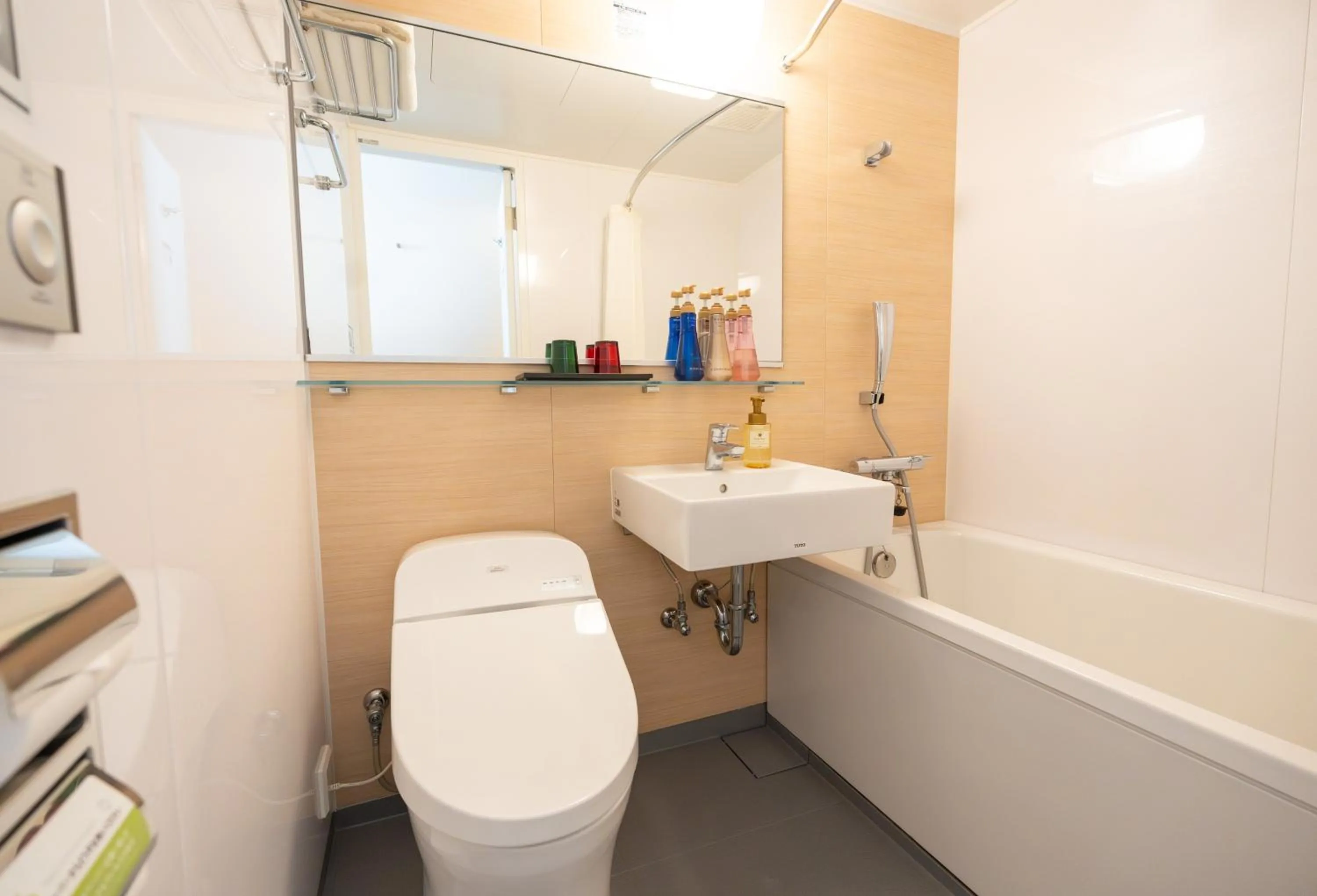 Bathroom in Hotel Aqua Citta Naha