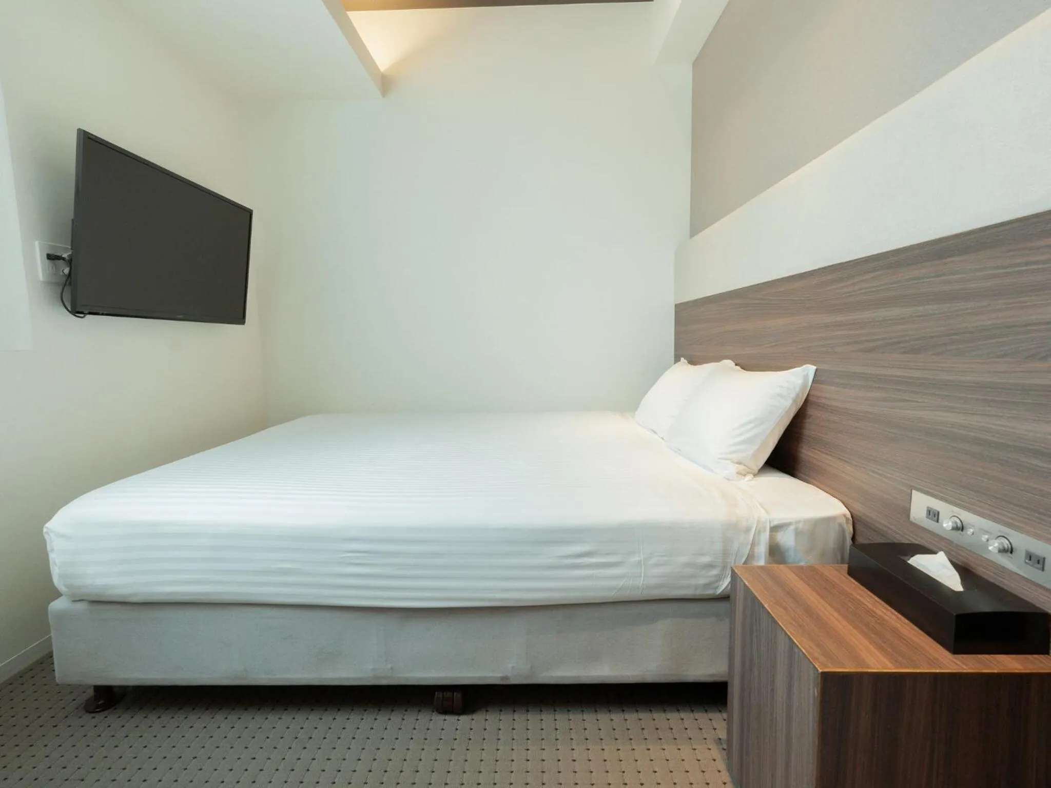 Bed in Hotel Aqua Citta Naha