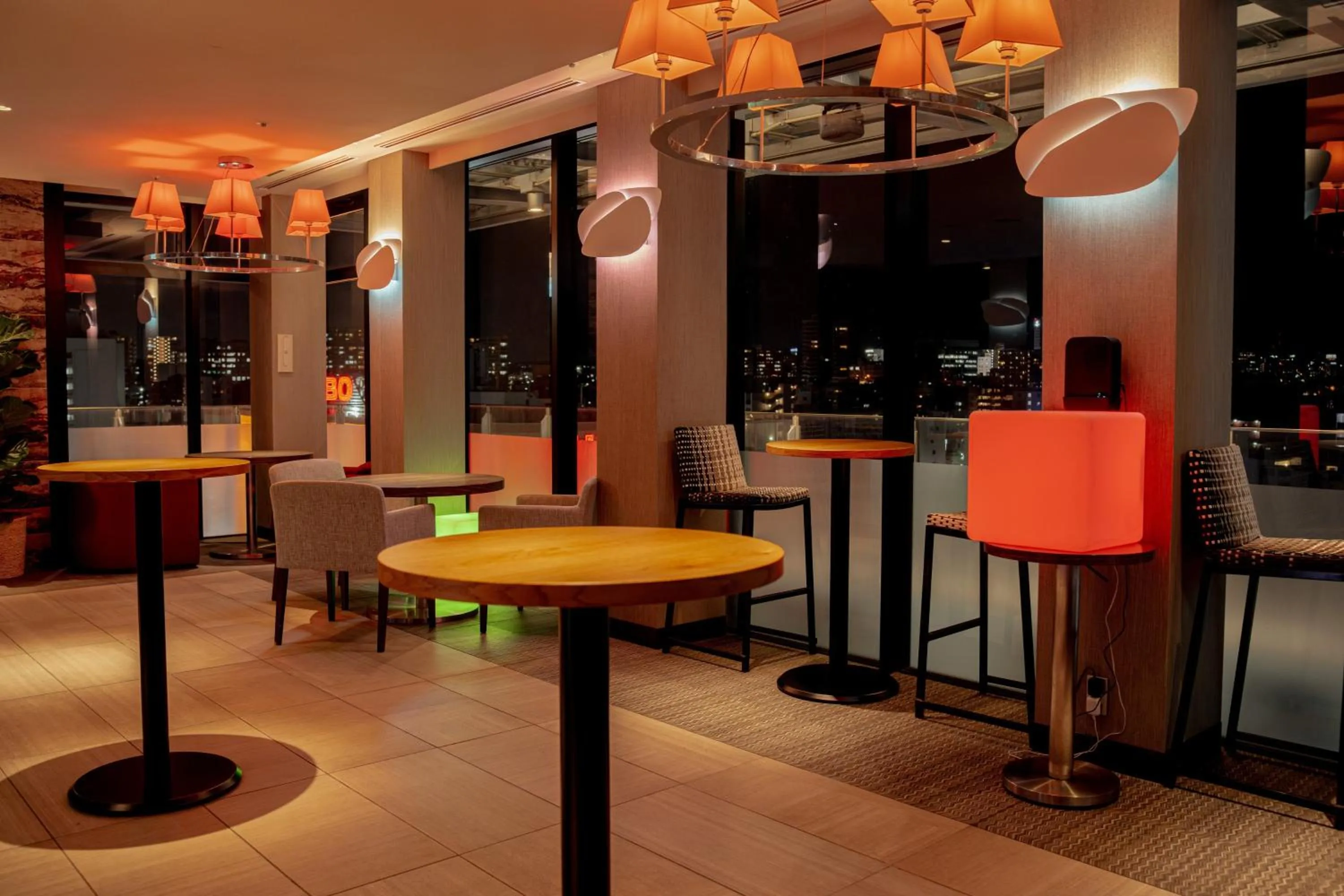 Lounge or bar in Hotel Aqua Citta Naha