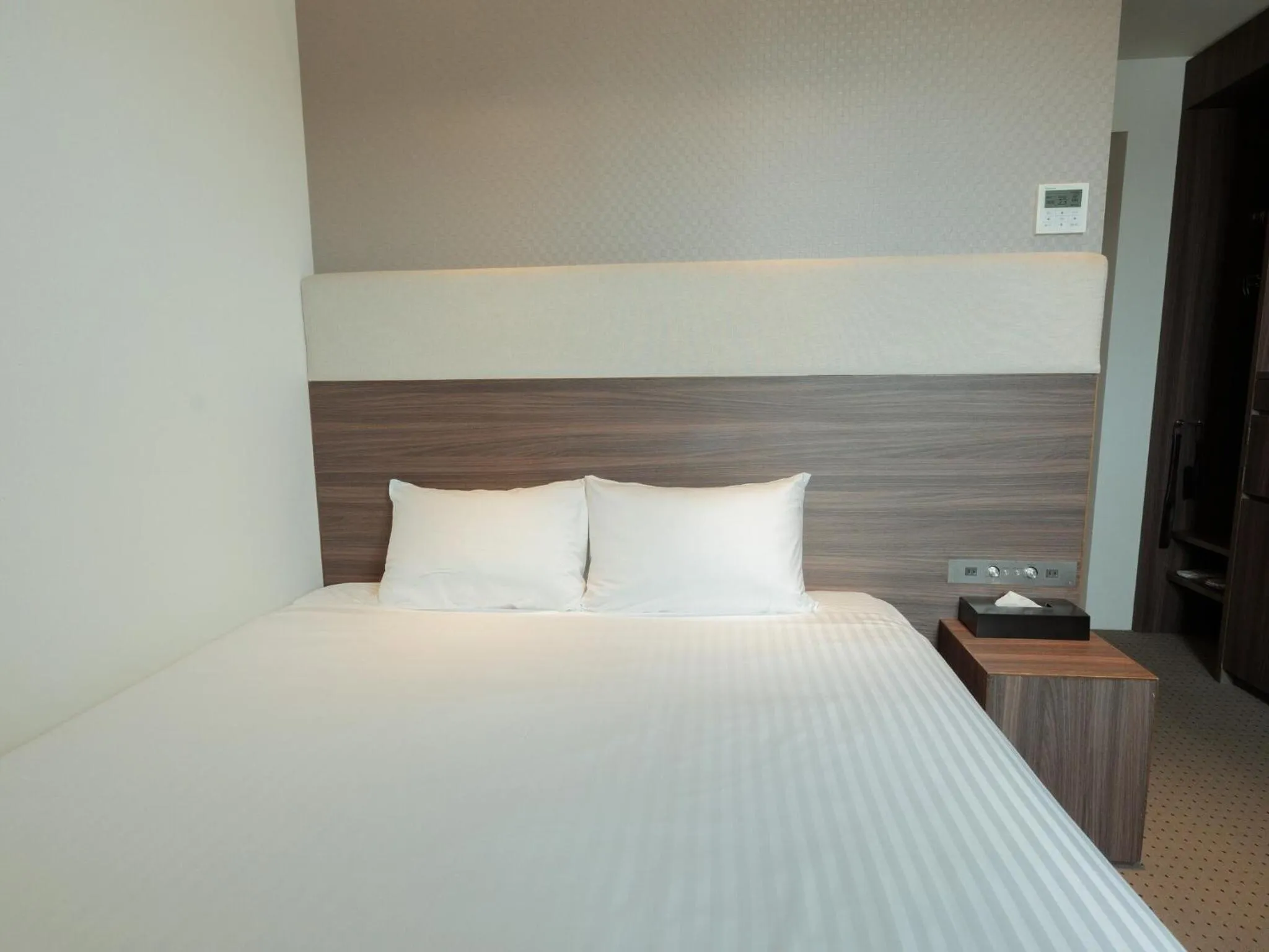 Bed in Hotel Aqua Citta Naha